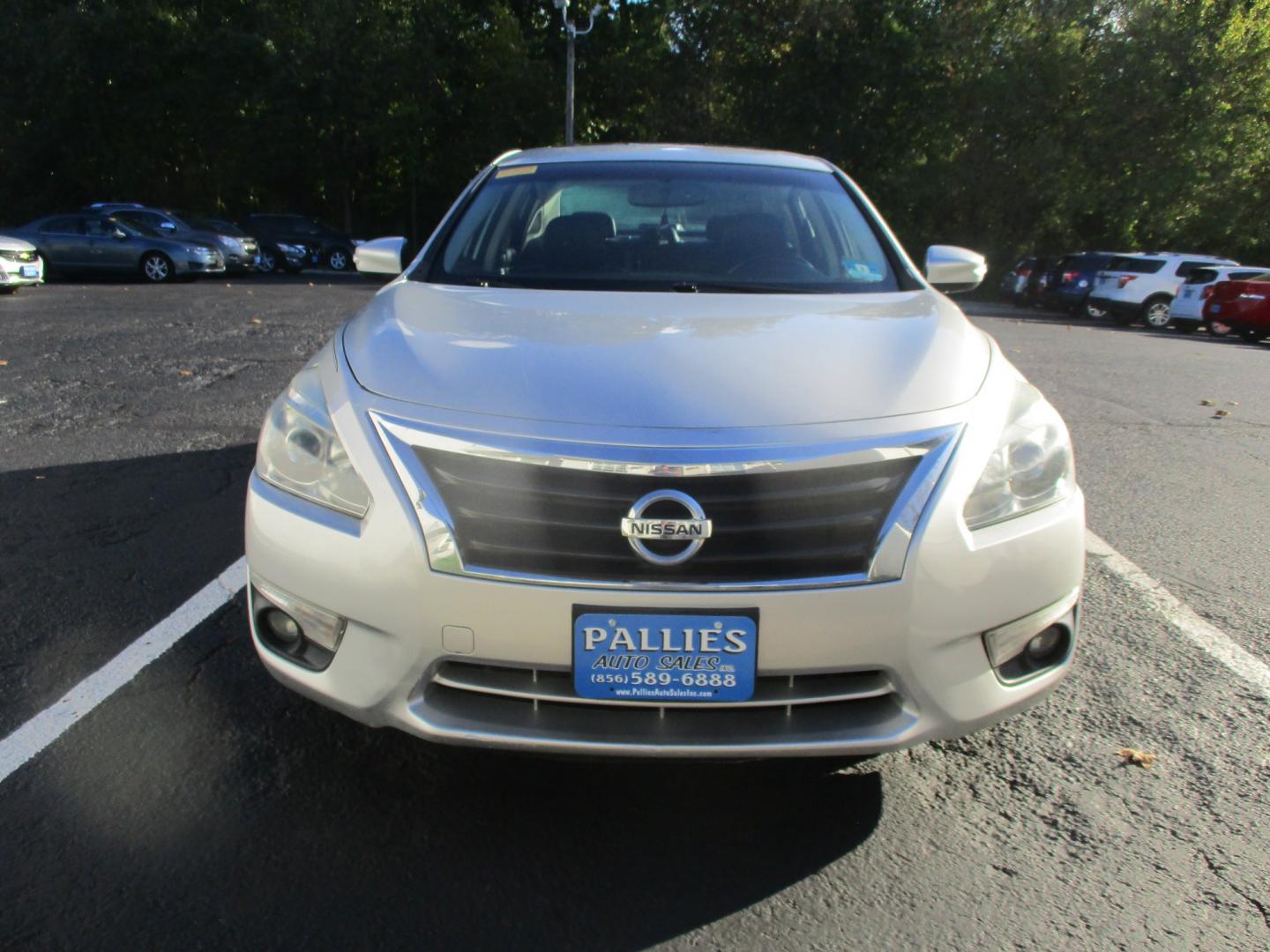 2014 SILVER Nissan Altima 2.5 SL (1N4AL3AP5EC) with an 2.5L L4 DOHC 16V engine, Continuously Variable Transmission transmission, located at 540a Delsea Drive, Sewell, NJ, 08080, (987) 867-5309, 39.752560, -75.111206- Photo#10