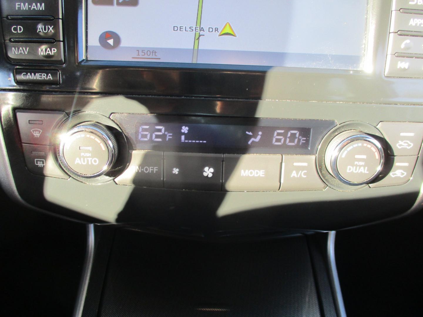 2014 SILVER Nissan Altima 2.5 SL (1N4AL3AP5EC) with an 2.5L L4 DOHC 16V engine, Continuously Variable Transmission transmission, located at 540a Delsea Drive, Sewell, NJ, 08080, (987) 867-5309, 39.752560, -75.111206- Photo#23