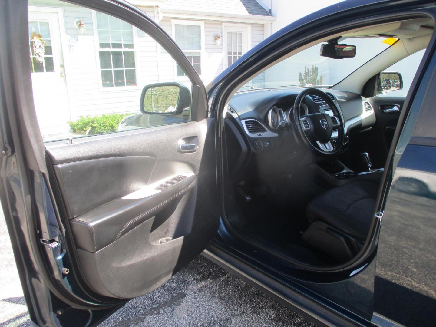 2014 BLUE Dodge Journey SE (3C4PDCAB9ET) with an 2.4L L4 DOHC 16V engine, 4-Speed Automatic transmission, located at 540a Delsea Drive, Sewell, NJ, 08080, (987) 867-5309, 39.752560, -75.111206 - Photo#9