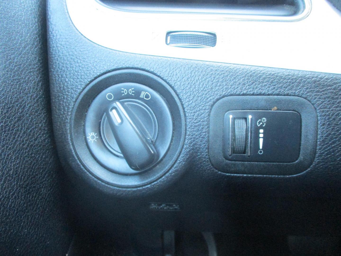 2014 BLUE Dodge Journey SE (3C4PDCAB9ET) with an 2.4L L4 DOHC 16V engine, 4-Speed Automatic transmission, located at 540a Delsea Drive, Sewell, NJ, 08080, (987) 867-5309, 39.752560, -75.111206 - Photo#22