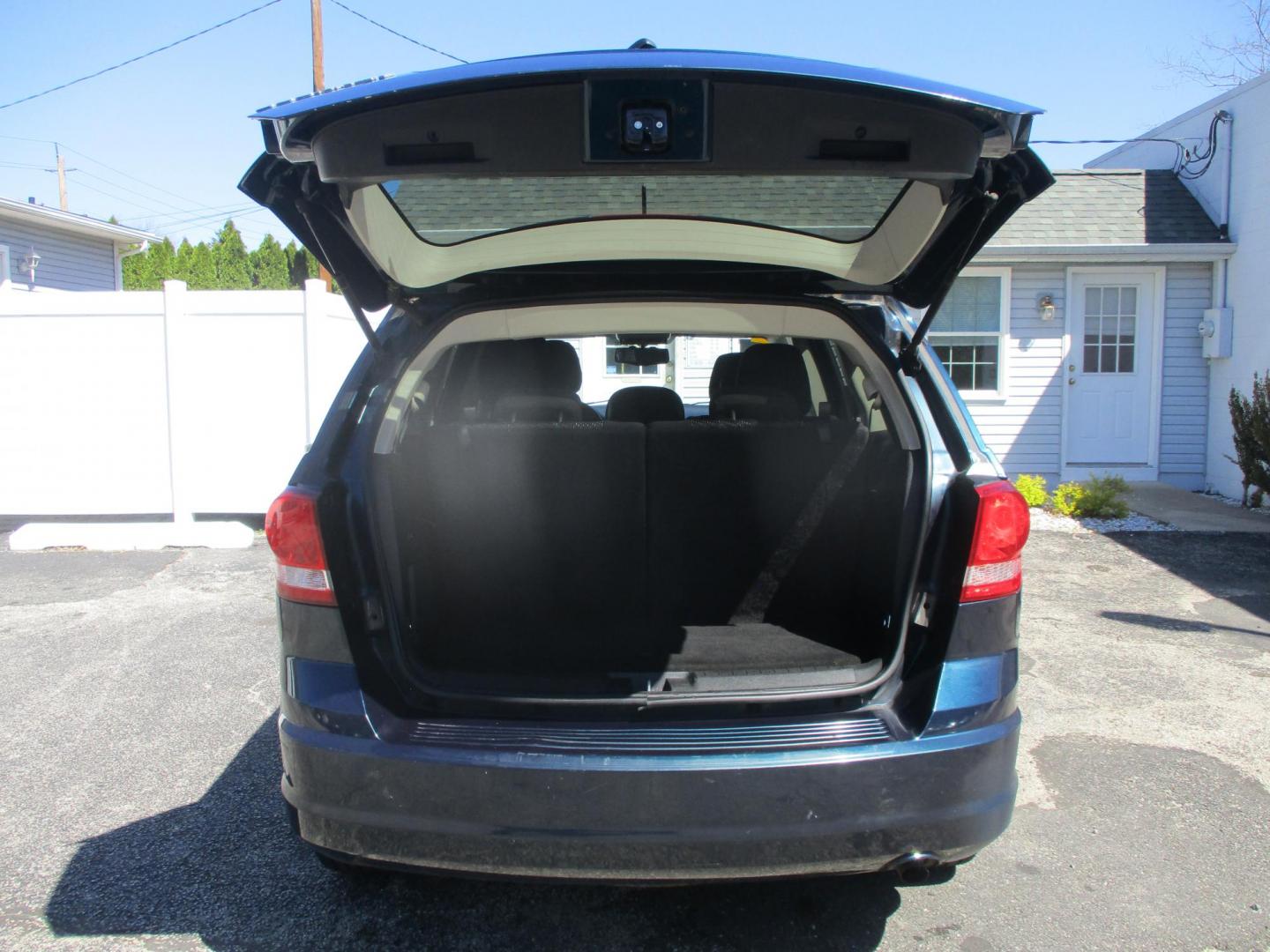 2014 BLUE Dodge Journey SE (3C4PDCAB9ET) with an 2.4L L4 DOHC 16V engine, 4-Speed Automatic transmission, located at 540a Delsea Drive, Sewell, NJ, 08080, (987) 867-5309, 39.752560, -75.111206 - Photo#24