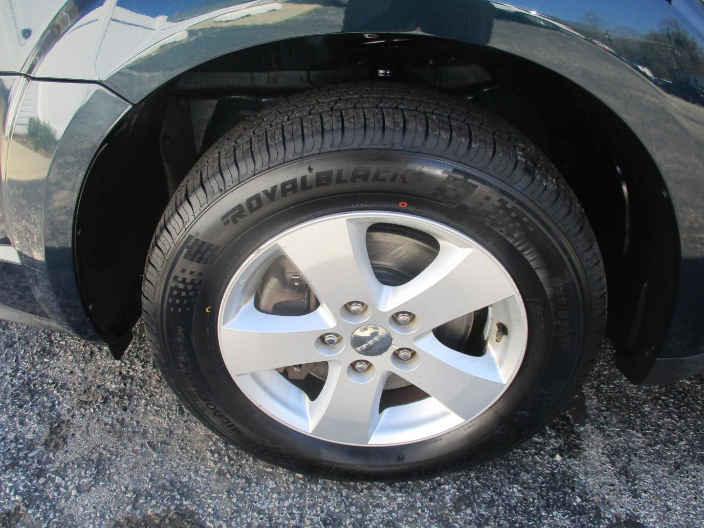 2014 BLUE Dodge Journey SE (3C4PDCAB9ET) with an 2.4L L4 DOHC 16V engine, 4-Speed Automatic transmission, located at 540a Delsea Drive, Sewell, NJ, 08080, (987) 867-5309, 39.752560, -75.111206 - Photo#26