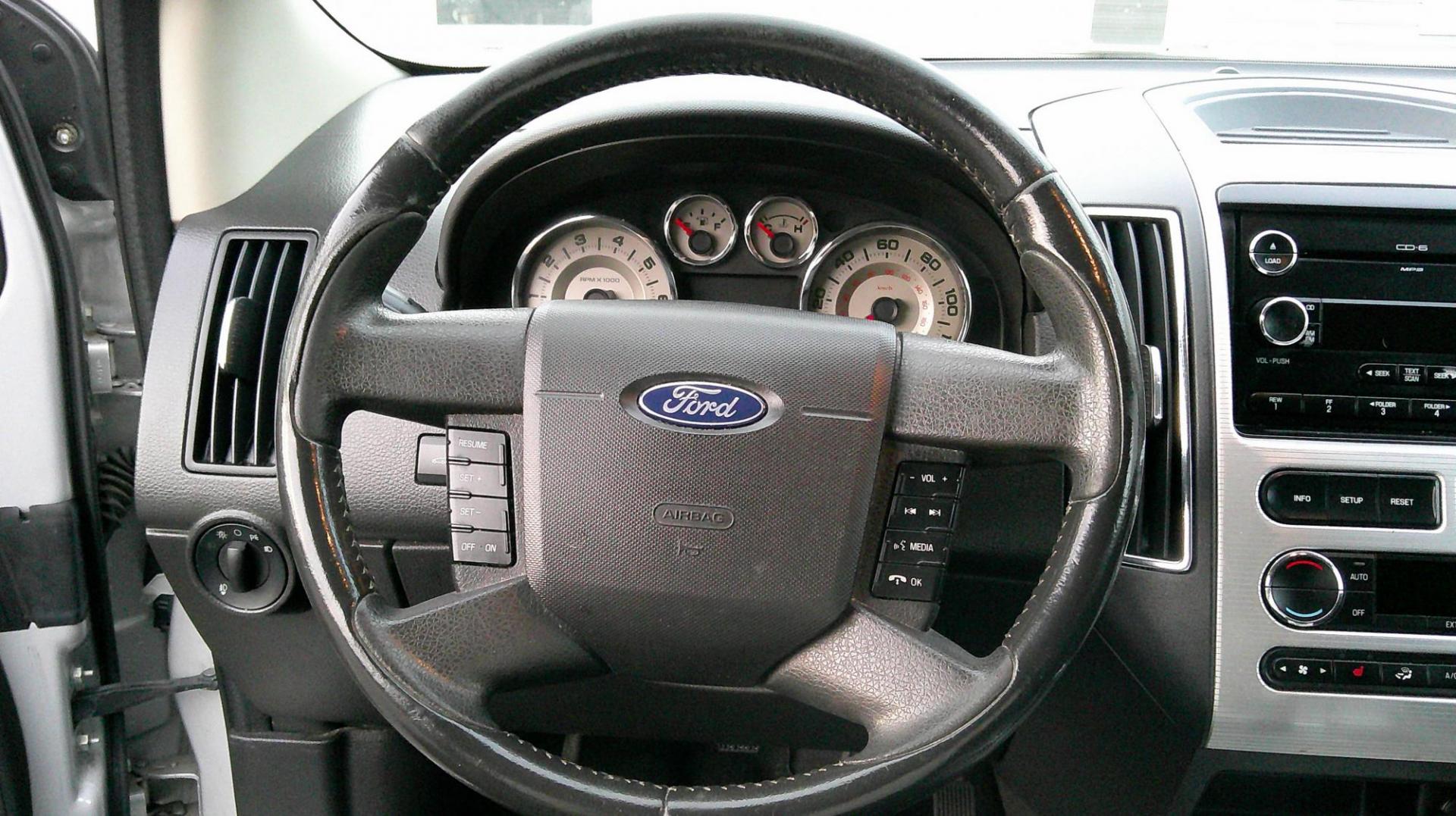 2010 SILVER Ford Edge SEL AWD (2FMDK4JC6AB) with an 3.5L V6 DOHC 24V engine, 6-Speed Automatic transmission, located at 540a Delsea Drive, Sewell, NJ, 08080, (987) 867-5309, 39.752560, -75.111206 - Photo#16