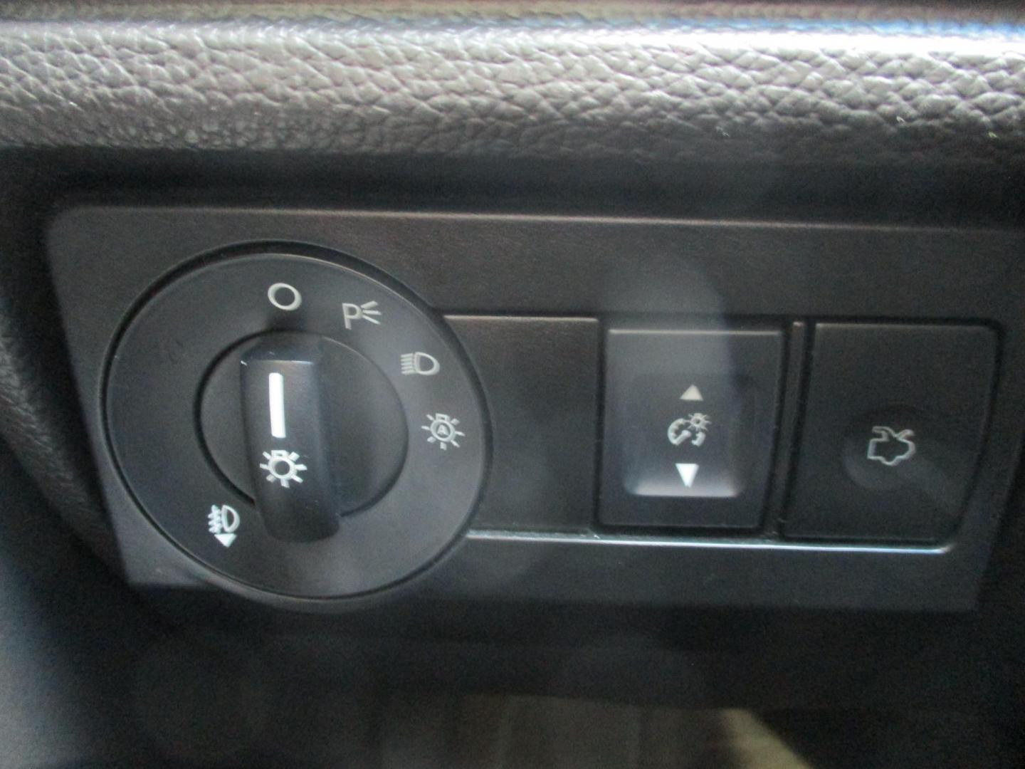 2011 BLACK Ford Fusion I4 SEL (3FAHP0JA3BR) with an 2.5L L4 DOHC 16V engine, located at 540a Delsea Drive, Sewell, NJ, 08080, (987) 867-5309, 39.752560, -75.111206 - Photo#22