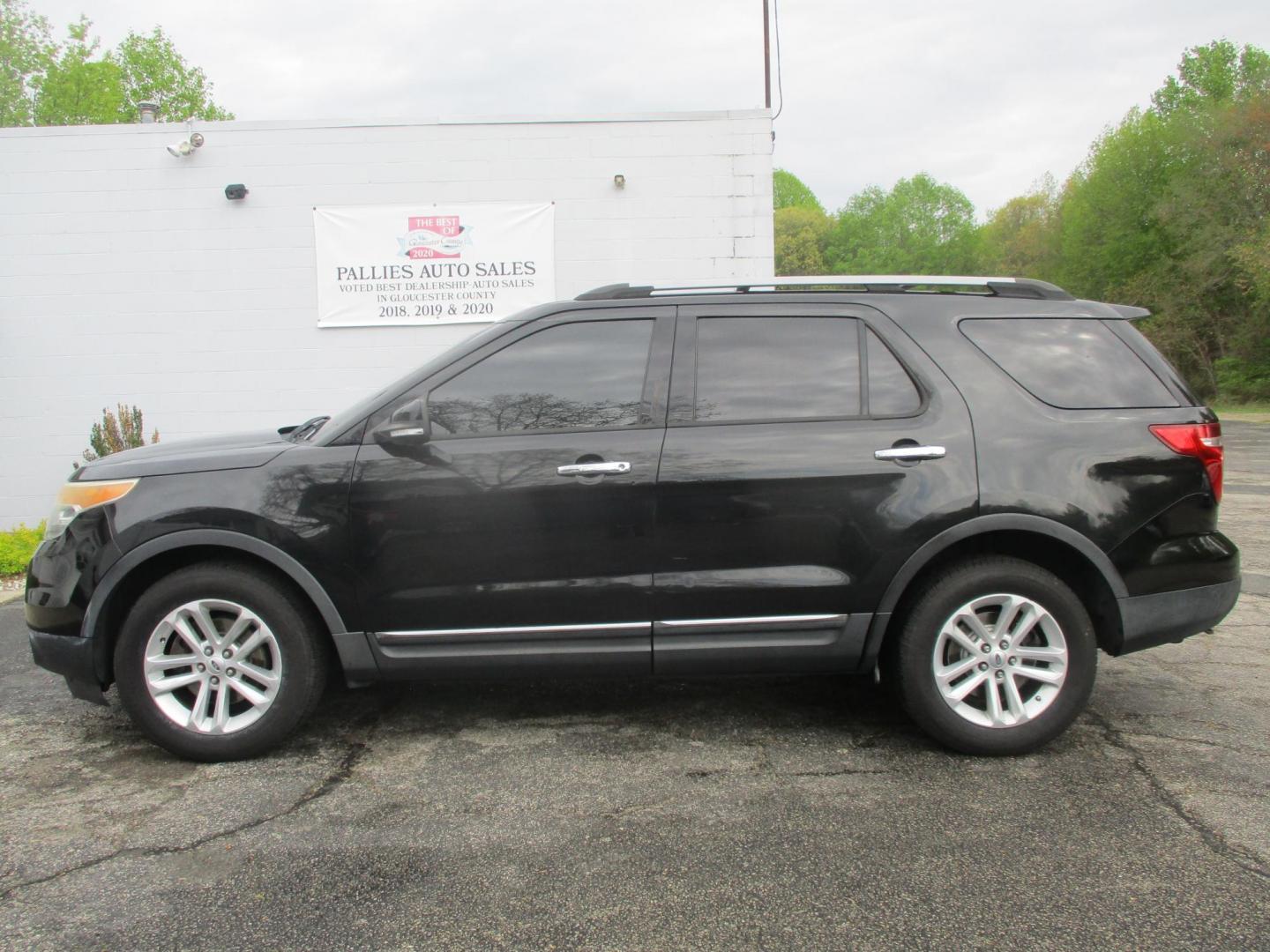 2013 BLACK Ford Explorer XLT 4WD (1FM5K8D81DG) with an 3.5L V6 DOHC 24V engine, 6-Speed Automatic transmission, located at 540a Delsea Drive, Sewell, NJ, 08080, (987) 867-5309, 39.752560, -75.111206 - Photo#1