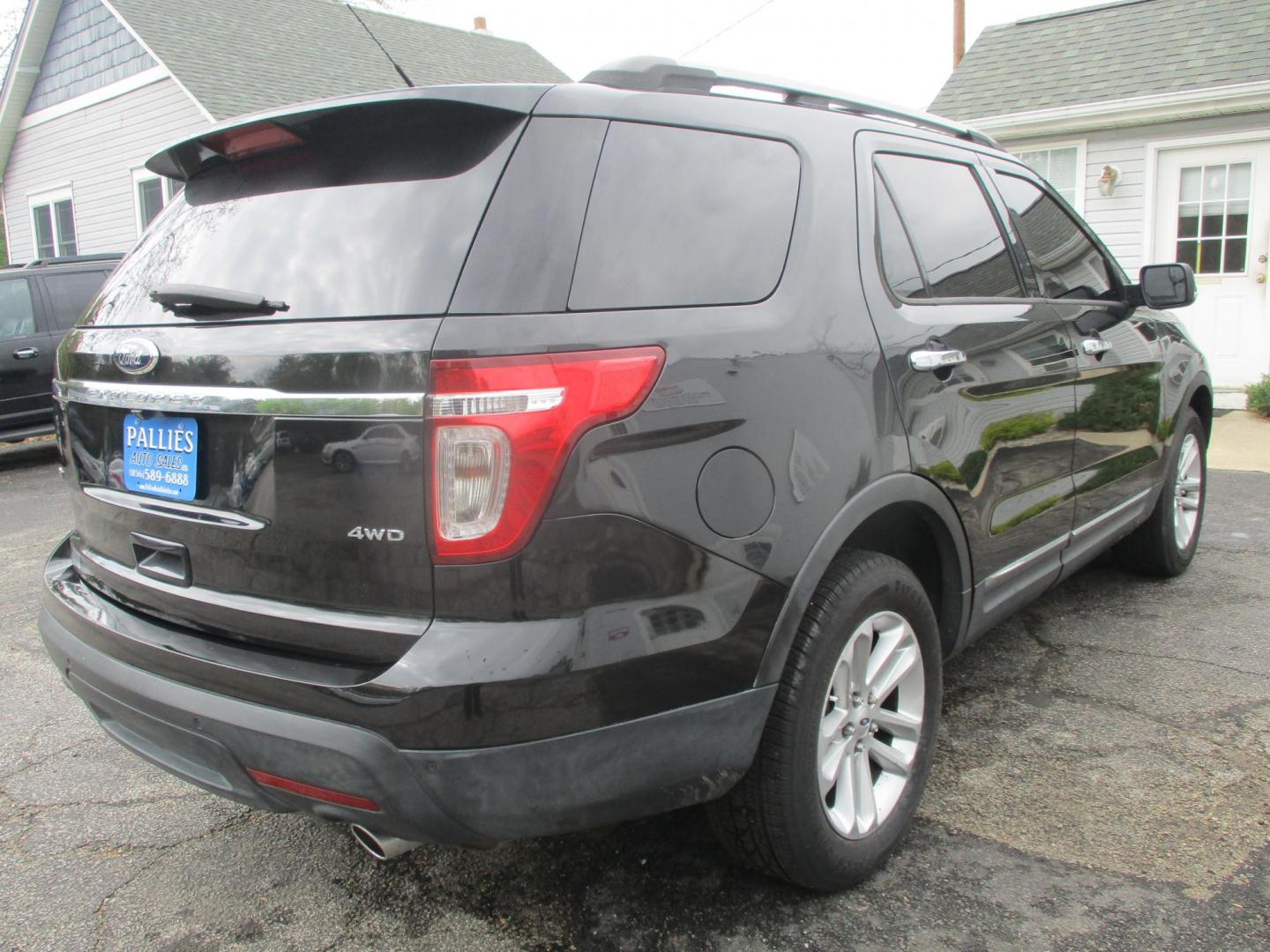 2013 BLACK Ford Explorer XLT 4WD (1FM5K8D81DG) with an 3.5L V6 DOHC 24V engine, 6-Speed Automatic transmission, located at 540a Delsea Drive, Sewell, NJ, 08080, (987) 867-5309, 39.752560, -75.111206 - Photo#6