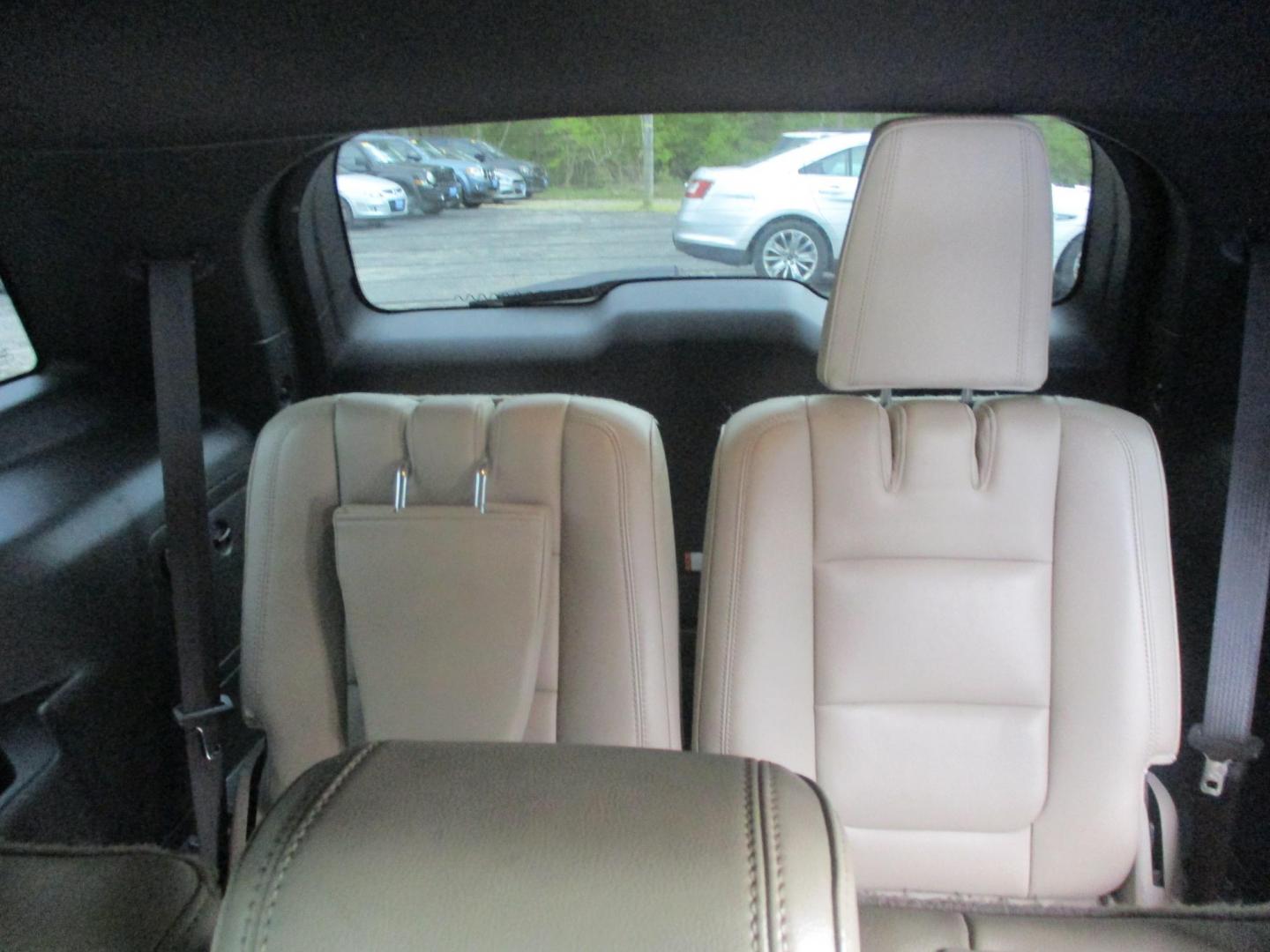 2013 BLACK Ford Explorer XLT 4WD (1FM5K8D81DG) with an 3.5L V6 DOHC 24V engine, 6-Speed Automatic transmission, located at 540a Delsea Drive, Sewell, NJ, 08080, (987) 867-5309, 39.752560, -75.111206 - Photo#16