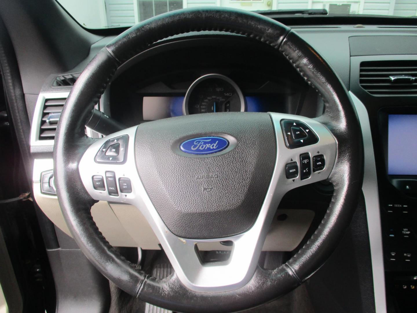 2013 BLACK Ford Explorer XLT 4WD (1FM5K8D81DG) with an 3.5L V6 DOHC 24V engine, 6-Speed Automatic transmission, located at 540a Delsea Drive, Sewell, NJ, 08080, (987) 867-5309, 39.752560, -75.111206 - Photo#17