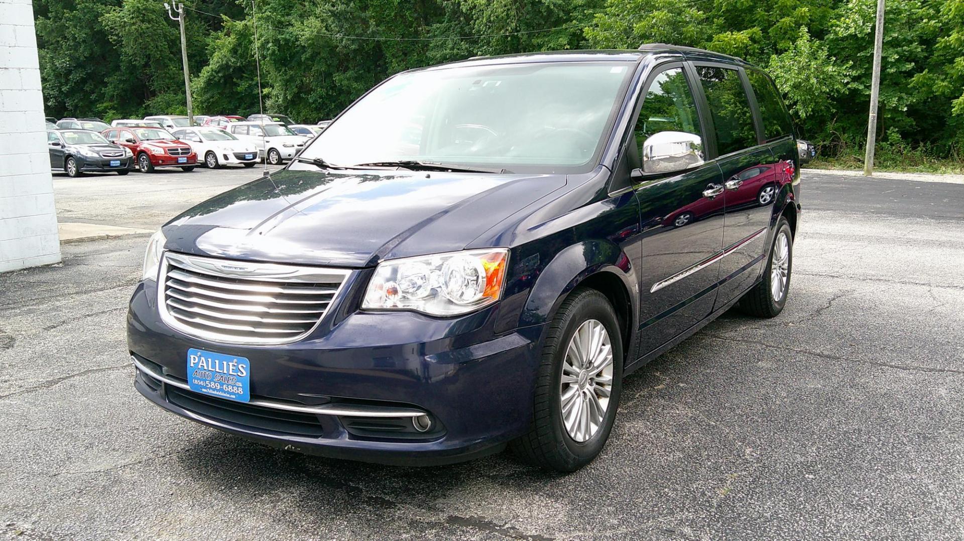 2015 BLUE Chrysler Town & Country Touring-L (2C4RC1CG5FR) with an 3.6L V6 DOHC 24V engine, 6-Speed Automatic transmission, located at 540a Delsea Drive, Sewell, NJ, 08080, (987) 867-5309, 39.752560, -75.111206 - Photo#0