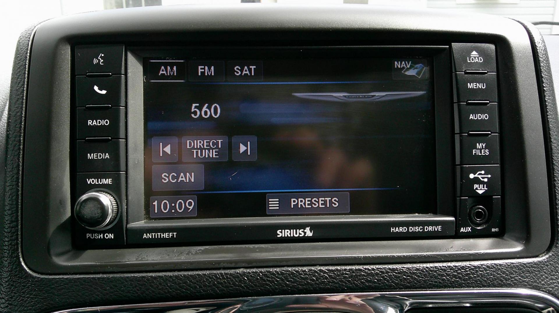 2015 BLUE Chrysler Town & Country Touring-L (2C4RC1CG5FR) with an 3.6L V6 DOHC 24V engine, 6-Speed Automatic transmission, located at 540a Delsea Drive, Sewell, NJ, 08080, (987) 867-5309, 39.752560, -75.111206 - Photo#16