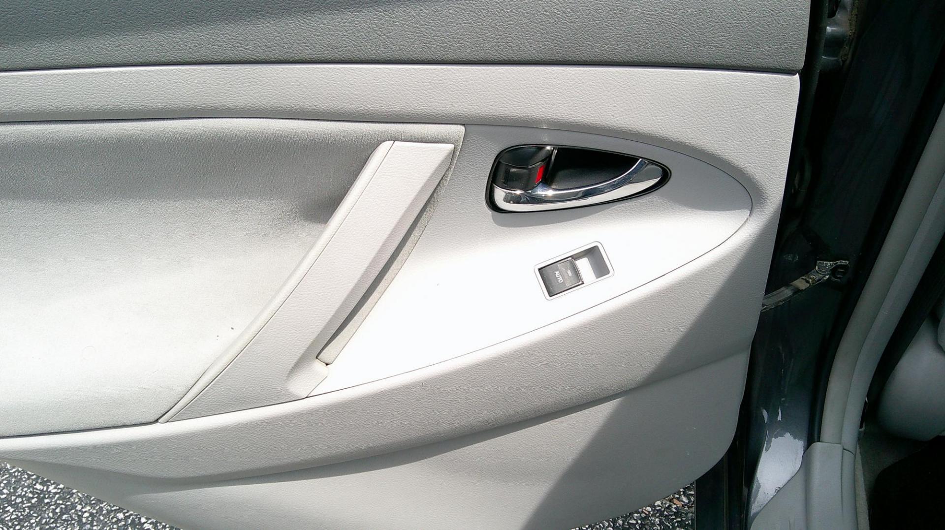 2011 GRAY Toyota Camry SE 6-Spd MT (4T1BF3EK2BU) with an 2.5L L4 DOHC 16V engine, 6-Speed Manual transmission, located at 540a Delsea Drive, Sewell, NJ, 08080, (987) 867-5309, 39.752560, -75.111206 - Photo#16