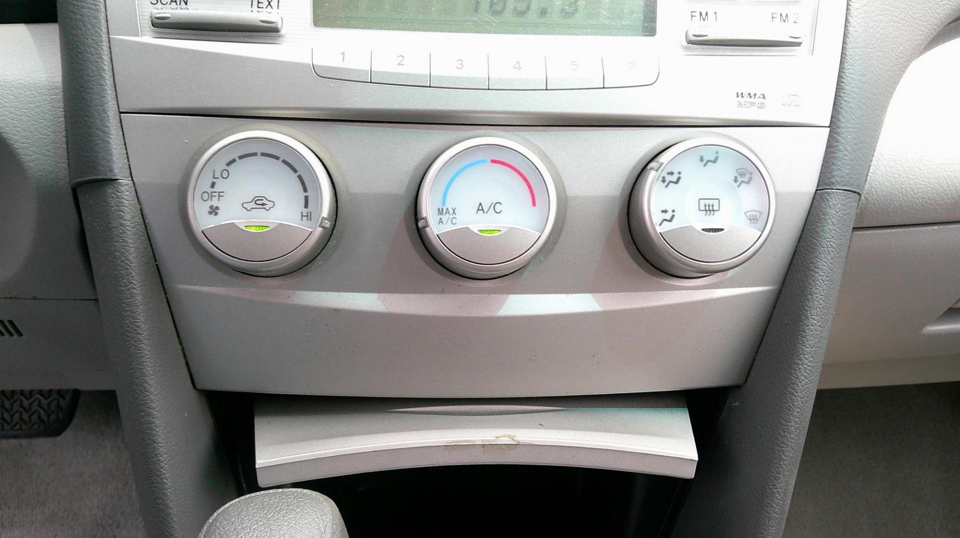 2011 GRAY Toyota Camry SE 6-Spd MT (4T1BF3EK2BU) with an 2.5L L4 DOHC 16V engine, 6-Speed Manual transmission, located at 540a Delsea Drive, Sewell, NJ, 08080, (987) 867-5309, 39.752560, -75.111206 - Photo#20