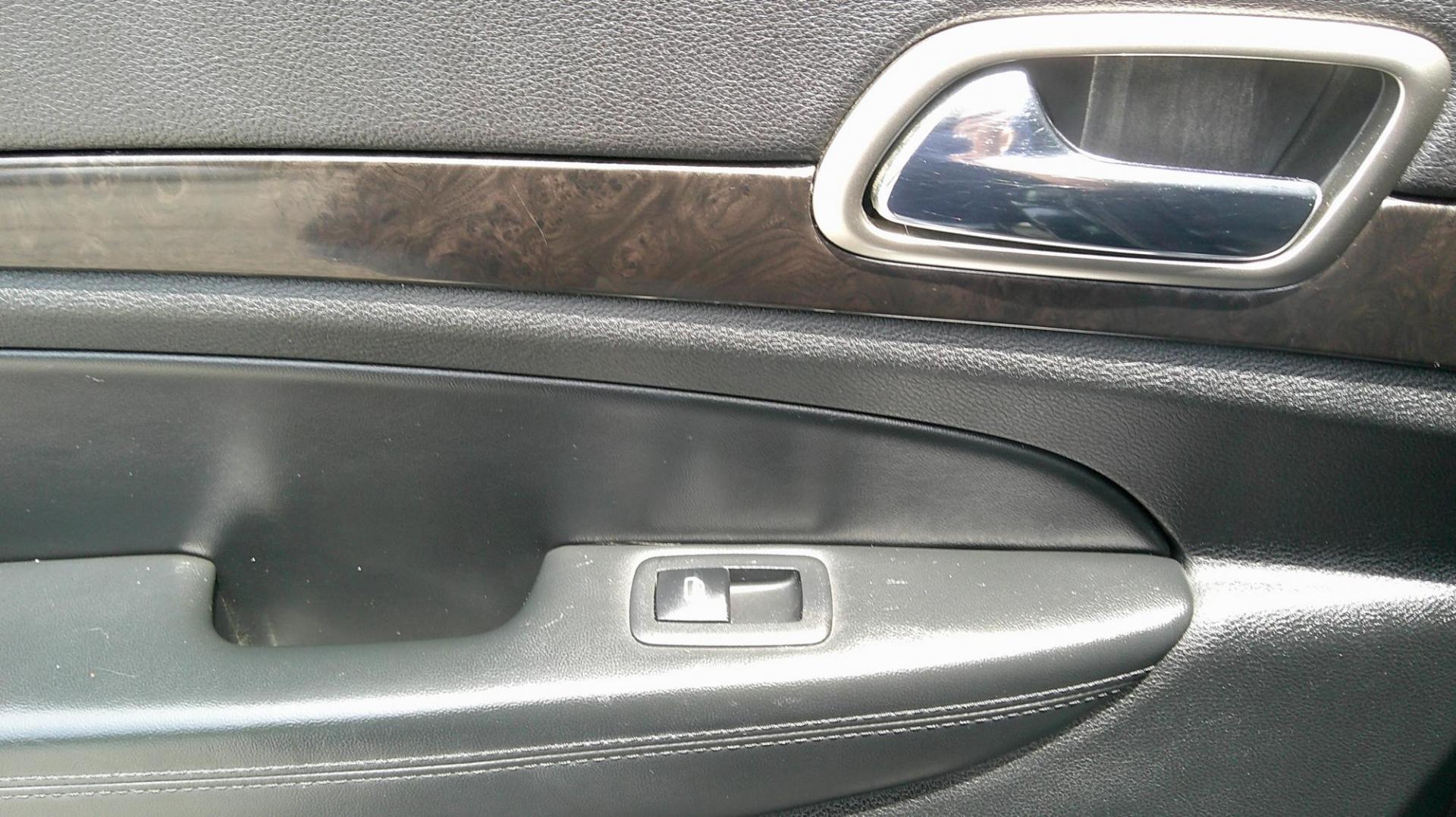 2013 GREEN Jeep Grand Cherokee Laredo 4WD (1C4RJFAG8DC) with an 3.6L V6 DOHC 24V engine, 5-Speed Automatic transmission, located at 540a Delsea Drive, Sewell, NJ, 08080, (987) 867-5309, 39.752560, -75.111206 - Photo#18