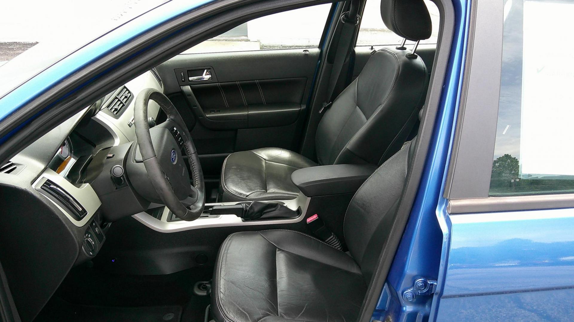 2011 BLUE Ford Focus SEL Sedan (1FAHP3HN7BW) with an 2.0L L4 DOHC 16V engine, located at 540a Delsea Drive, Sewell, NJ, 08080, (987) 867-5309, 39.752560, -75.111206 - Photo#11