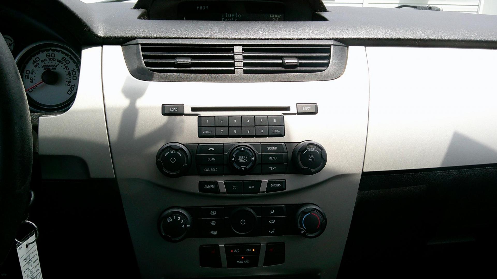 2011 BLUE Ford Focus SEL Sedan (1FAHP3HN7BW) with an 2.0L L4 DOHC 16V engine, located at 540a Delsea Drive, Sewell, NJ, 08080, (987) 867-5309, 39.752560, -75.111206 - Photo#20