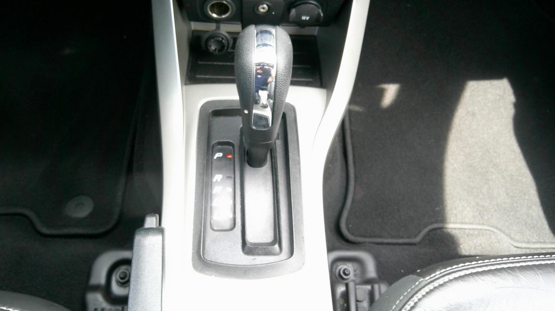 2011 BLUE Ford Focus SEL Sedan (1FAHP3HN7BW) with an 2.0L L4 DOHC 16V engine, located at 540a Delsea Drive, Sewell, NJ, 08080, (987) 867-5309, 39.752560, -75.111206 - Photo#22