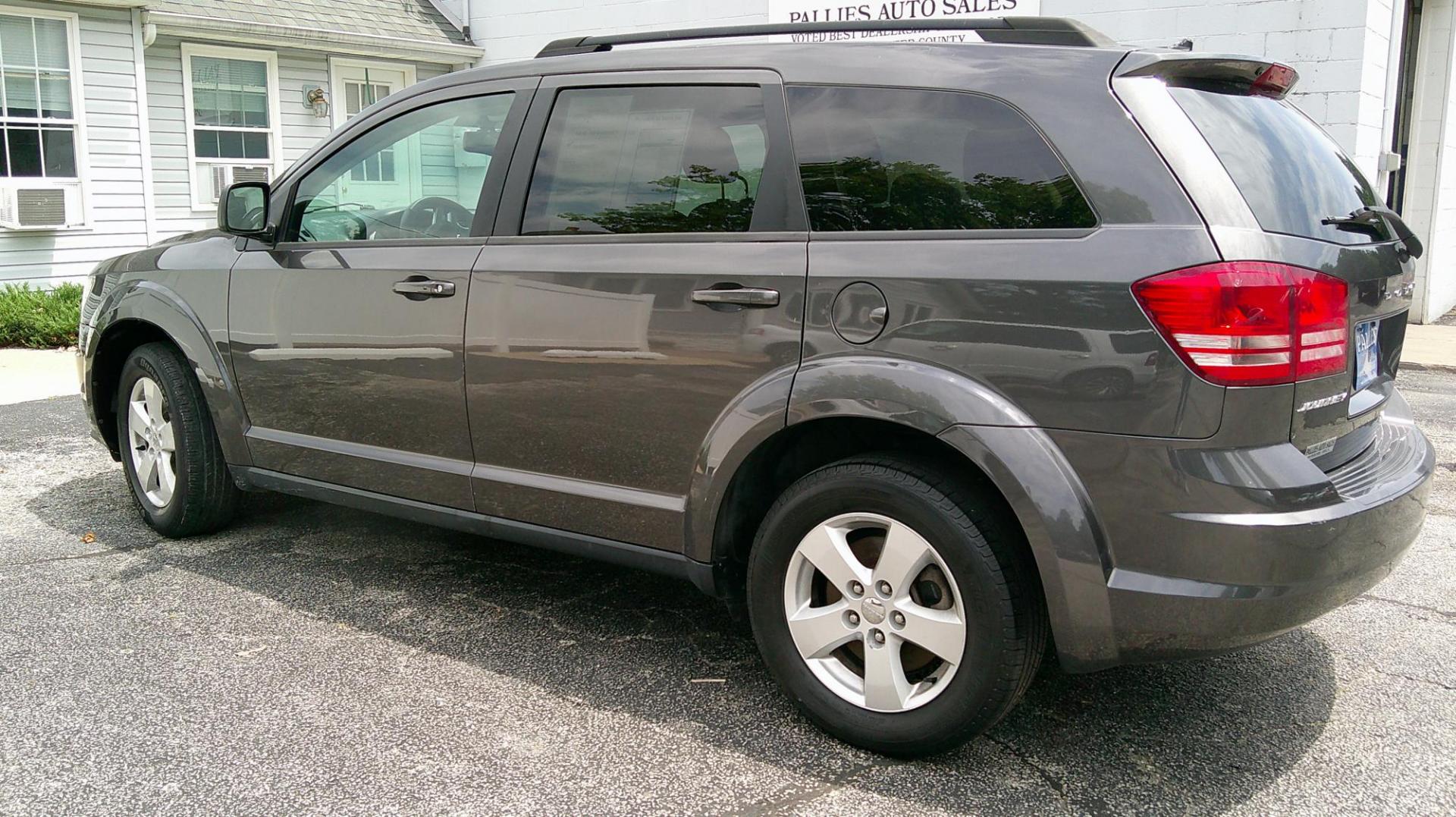2016 GRAY Dodge Journey SE (3C4PDCABXGT) with an 2.4L L4 DOHC 16V engine, 4A transmission, located at 540a Delsea Drive, Sewell, NJ, 08080, (987) 867-5309, 39.752560, -75.111206 - Photo#3
