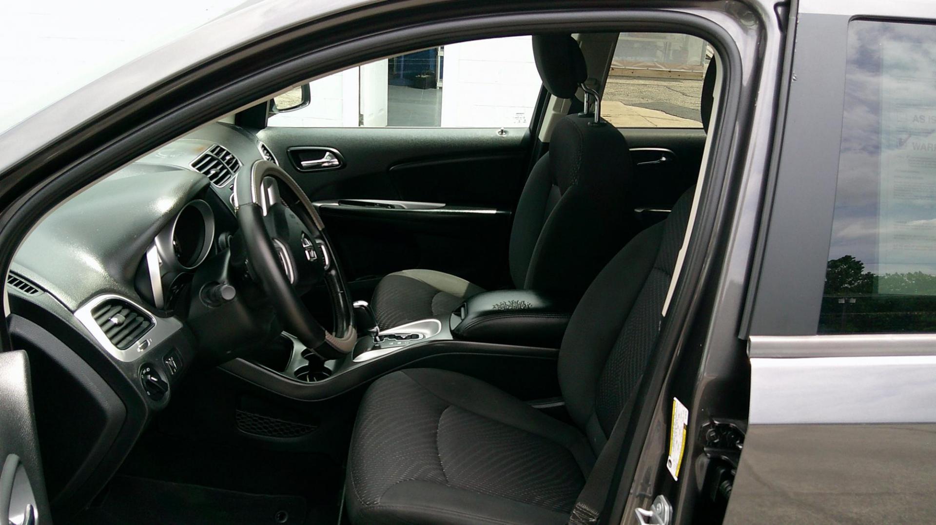 2016 GRAY Dodge Journey SE (3C4PDCABXGT) with an 2.4L L4 DOHC 16V engine, 4A transmission, located at 540a Delsea Drive, Sewell, NJ, 08080, (987) 867-5309, 39.752560, -75.111206 - Photo#11