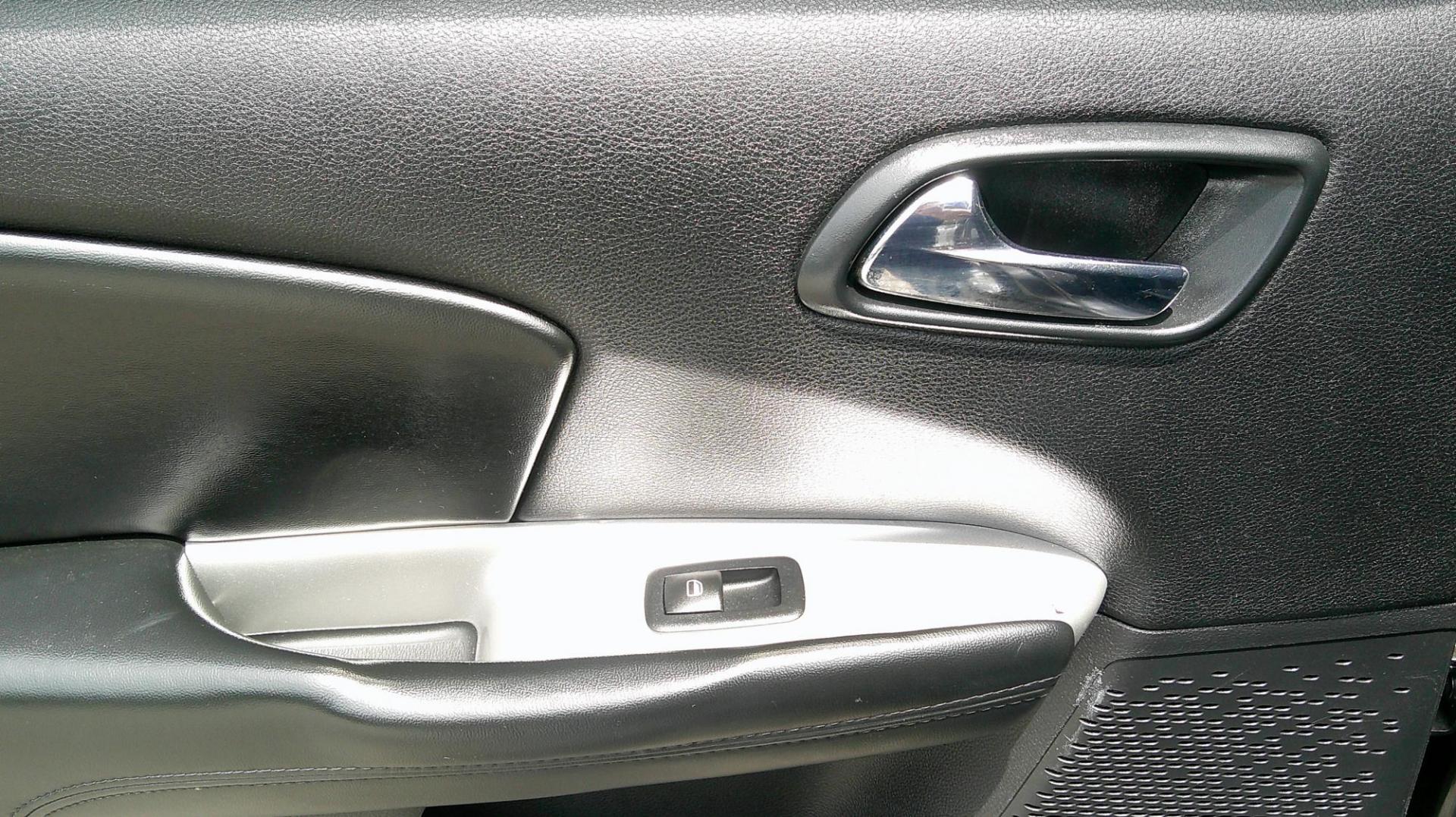 2016 GRAY Dodge Journey SE (3C4PDCABXGT) with an 2.4L L4 DOHC 16V engine, 4A transmission, located at 540a Delsea Drive, Sewell, NJ, 08080, (987) 867-5309, 39.752560, -75.111206 - Photo#17