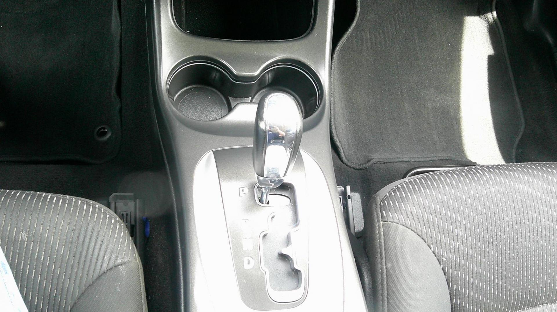 2016 GRAY Dodge Journey SE (3C4PDCABXGT) with an 2.4L L4 DOHC 16V engine, 4A transmission, located at 540a Delsea Drive, Sewell, NJ, 08080, (987) 867-5309, 39.752560, -75.111206 - Photo#22