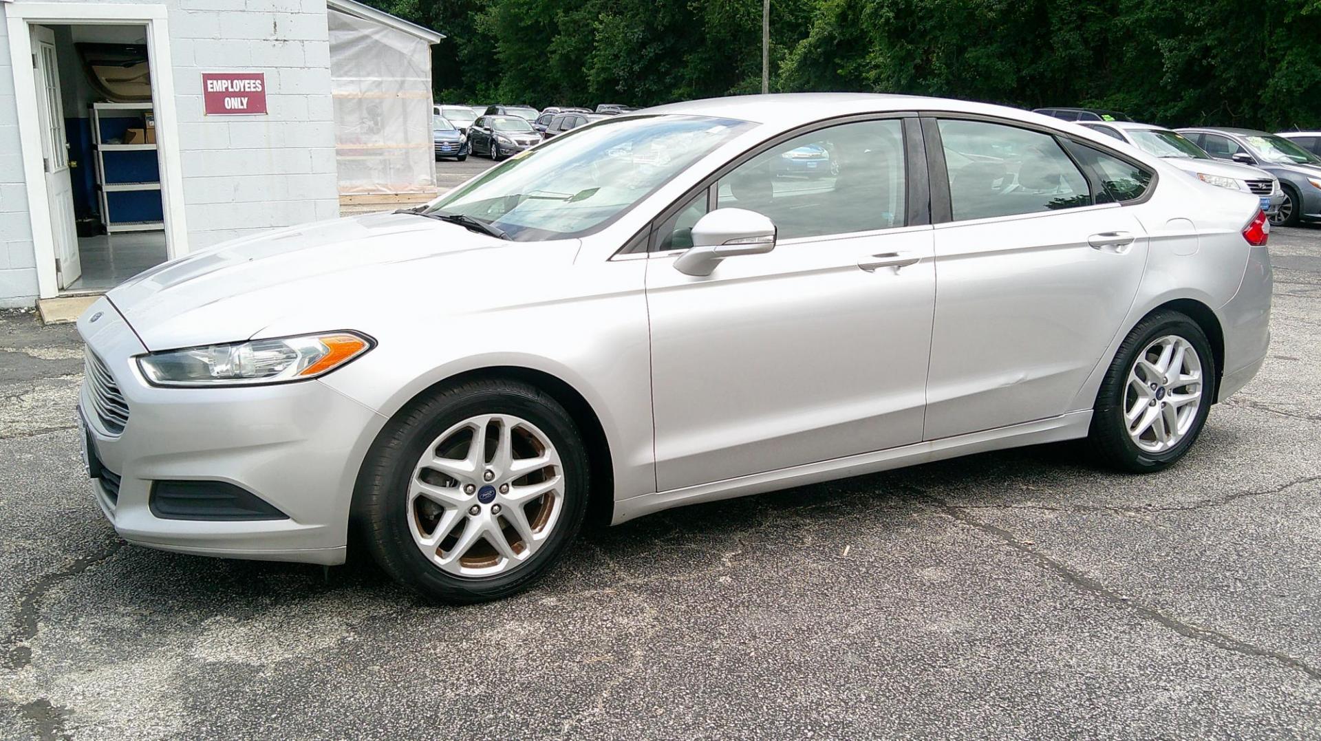 2013 SILVER Ford Fusion SE (3FA6P0H78DR) with an 2.5L L4 DOHC 16V engine, located at 540a Delsea Drive, Sewell, NJ, 08080, (987) 867-5309, 39.752560, -75.111206 - Photo#1