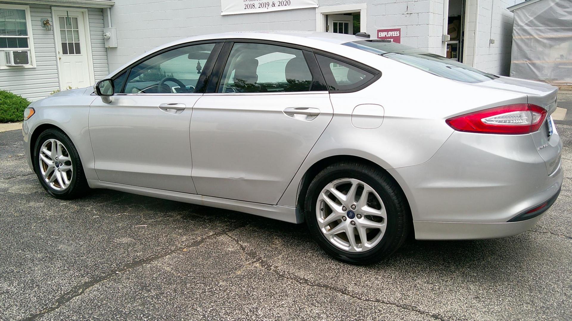 2013 SILVER Ford Fusion SE (3FA6P0H78DR) with an 2.5L L4 DOHC 16V engine, located at 540a Delsea Drive, Sewell, NJ, 08080, (987) 867-5309, 39.752560, -75.111206 - Photo#3