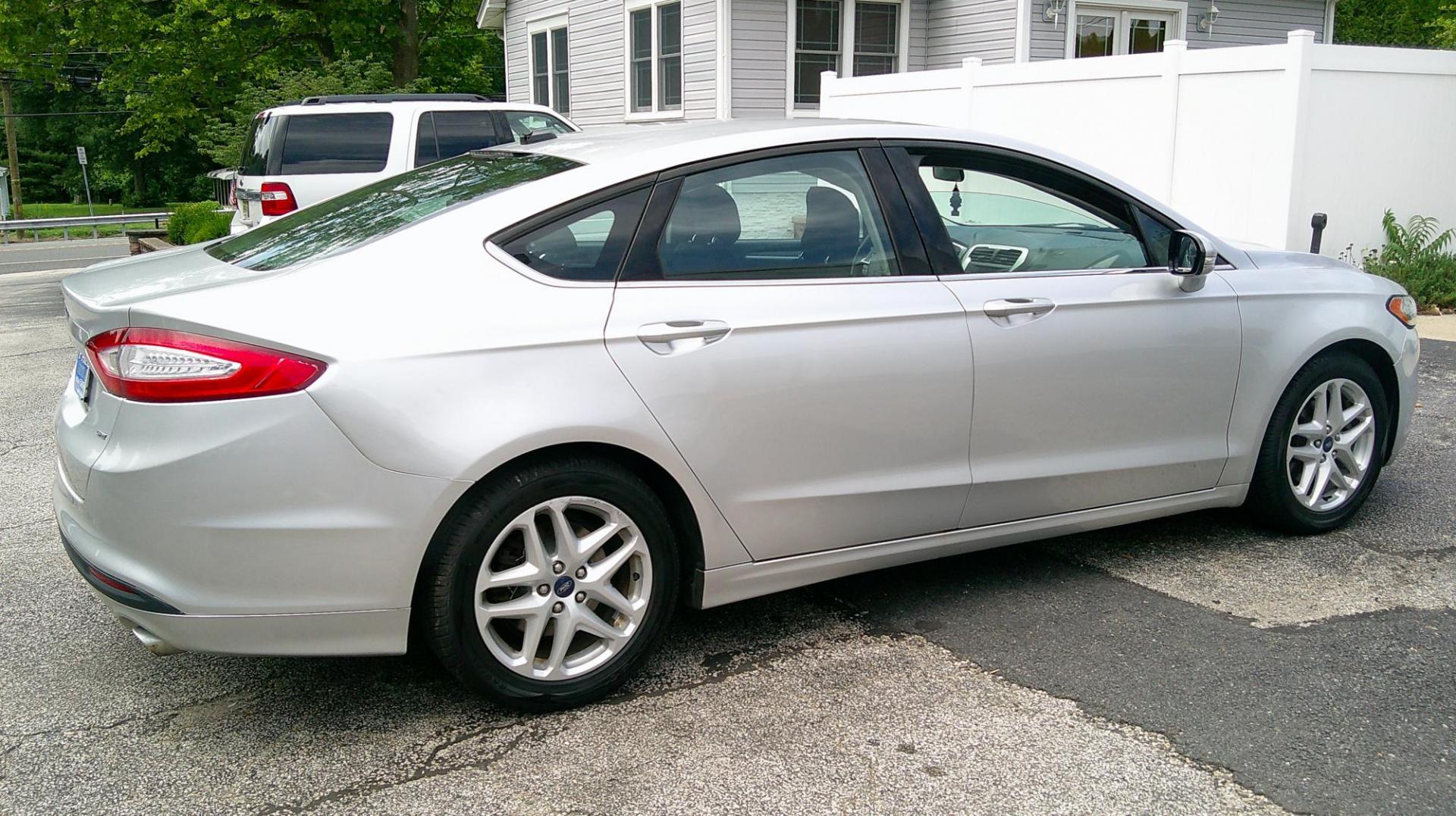 2013 SILVER Ford Fusion SE (3FA6P0H78DR) with an 2.5L L4 DOHC 16V engine, located at 540a Delsea Drive, Sewell, NJ, 08080, (987) 867-5309, 39.752560, -75.111206 - Photo#6