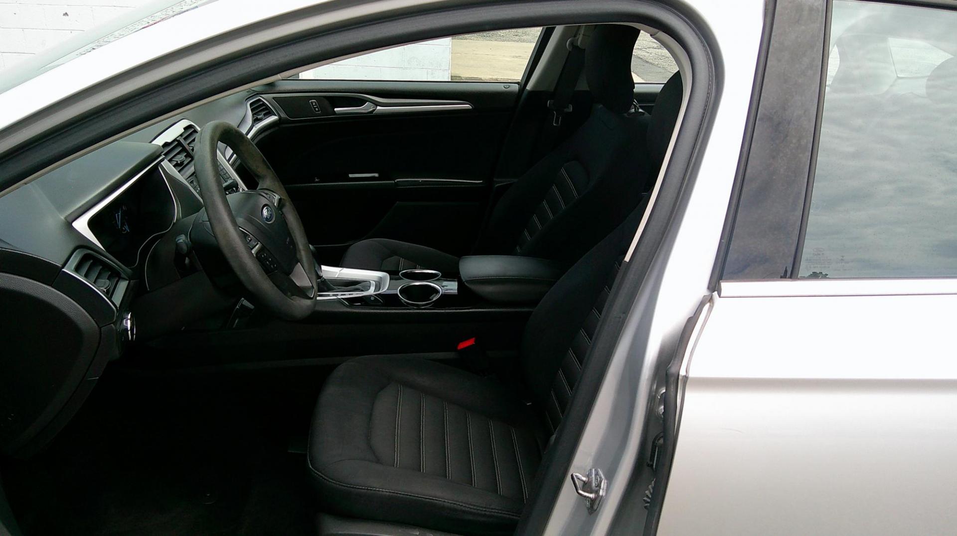 2013 SILVER Ford Fusion SE (3FA6P0H78DR) with an 2.5L L4 DOHC 16V engine, located at 540a Delsea Drive, Sewell, NJ, 08080, (987) 867-5309, 39.752560, -75.111206 - Photo#11