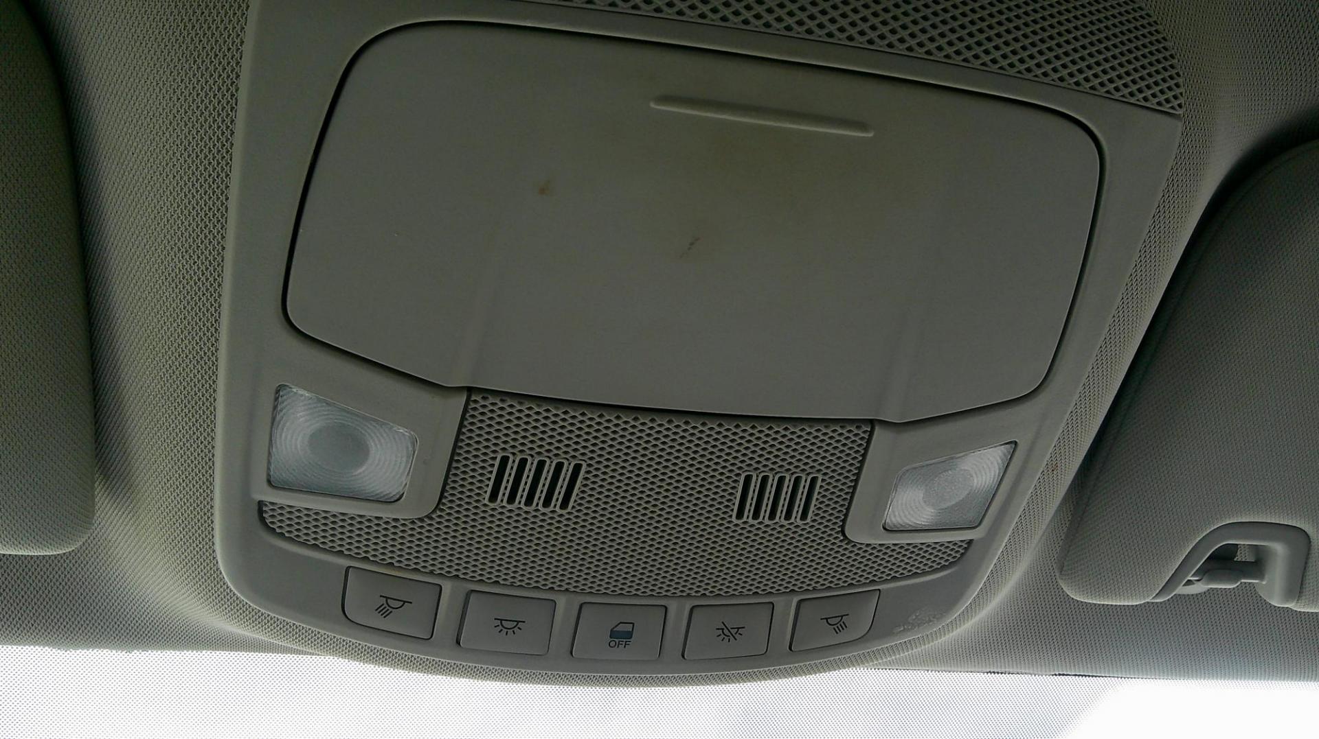 2013 SILVER Ford Fusion SE (3FA6P0H78DR) with an 2.5L L4 DOHC 16V engine, located at 540a Delsea Drive, Sewell, NJ, 08080, (987) 867-5309, 39.752560, -75.111206 - Photo#22