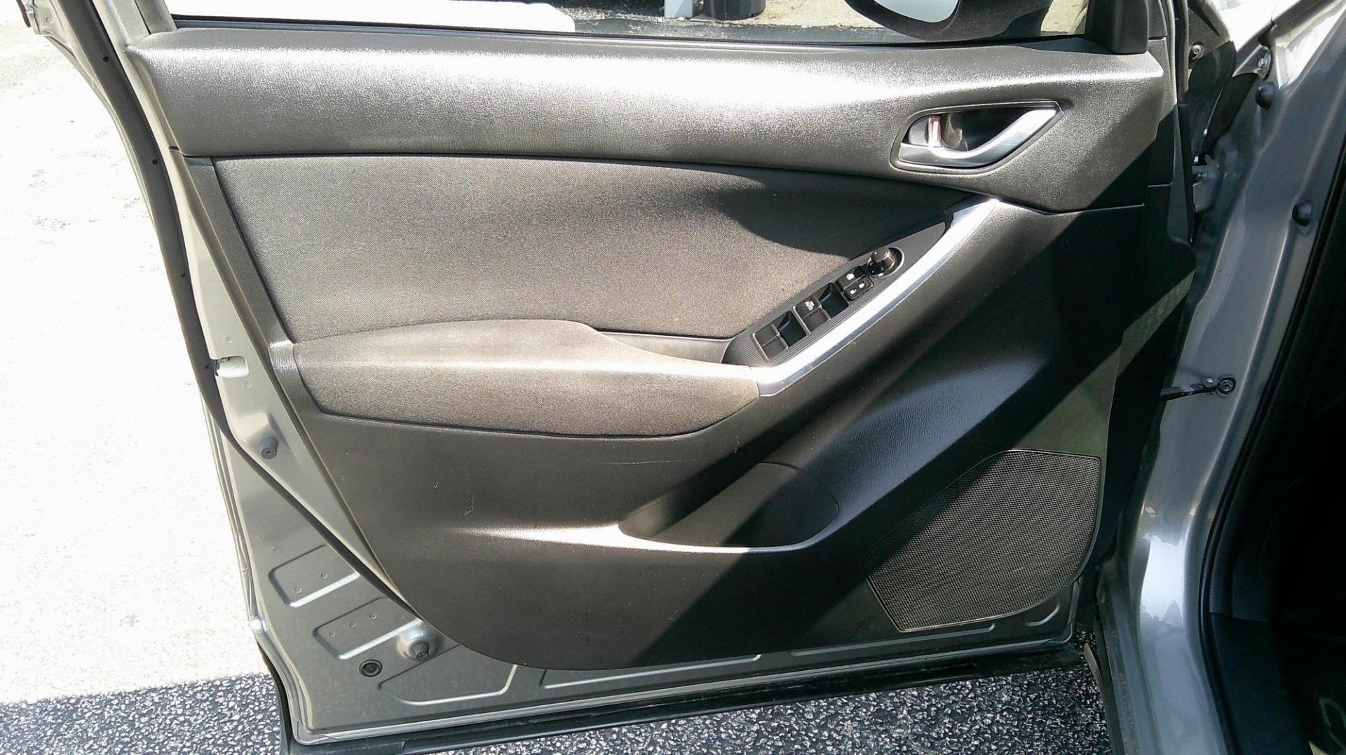 2013 SILVER Mazda CX-5 Sport AWD (JM3KE4BE1D0) with an SKYACTIV-G 2L I-4 engine, 6-Speed Automatic transmission, located at 540a Delsea Drive, Sewell, NJ, 08080, (987) 867-5309, 39.752560, -75.111206 - Photo#12