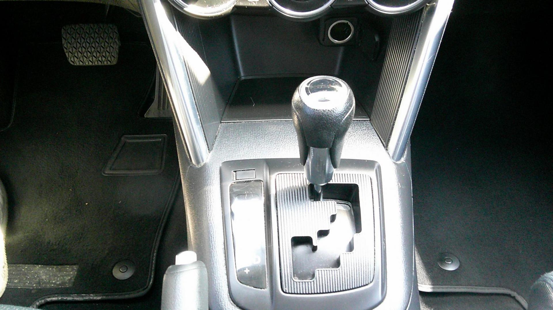 2013 SILVER Mazda CX-5 Sport AWD (JM3KE4BE1D0) with an SKYACTIV-G 2L I-4 engine, 6-Speed Automatic transmission, located at 540a Delsea Drive, Sewell, NJ, 08080, (987) 867-5309, 39.752560, -75.111206 - Photo#21