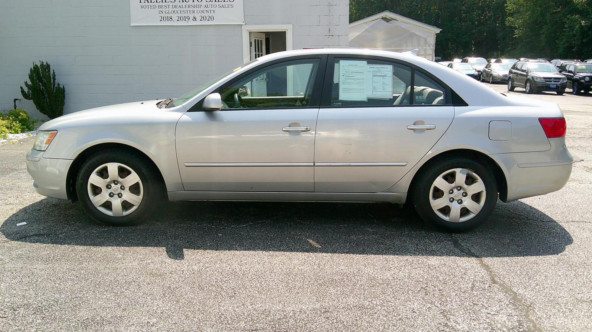 2010 SILVER Hyundai Sonata GLS (5NPET4AC6AH) with an 2.4L L4 DOHC 16V engine, located at 540a Delsea Drive, Sewell, NJ, 08080, (987) 867-5309, 39.752560, -75.111206 - Photo#2