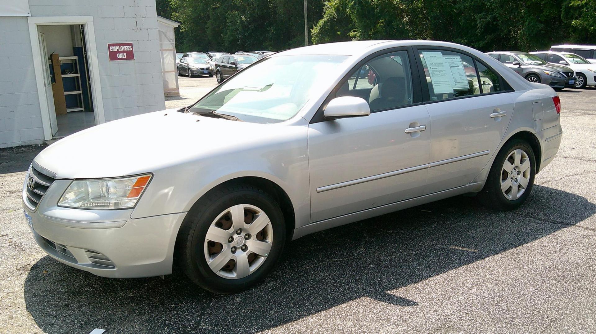 2010 SILVER Hyundai Sonata GLS (5NPET4AC6AH) with an 2.4L L4 DOHC 16V engine, located at 540a Delsea Drive, Sewell, NJ, 08080, (987) 867-5309, 39.752560, -75.111206 - Photo#1