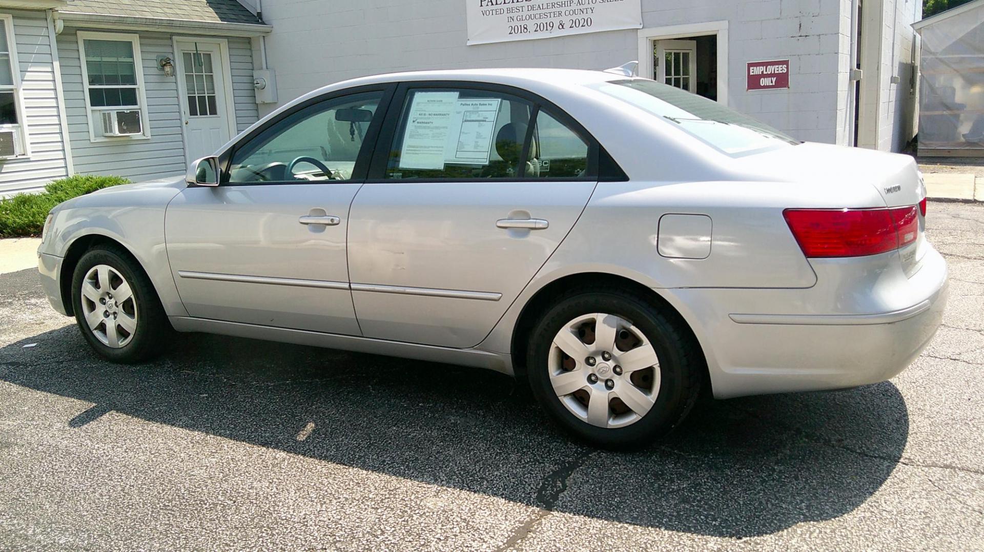 2010 SILVER Hyundai Sonata GLS (5NPET4AC6AH) with an 2.4L L4 DOHC 16V engine, located at 540a Delsea Drive, Sewell, NJ, 08080, (987) 867-5309, 39.752560, -75.111206 - Photo#3