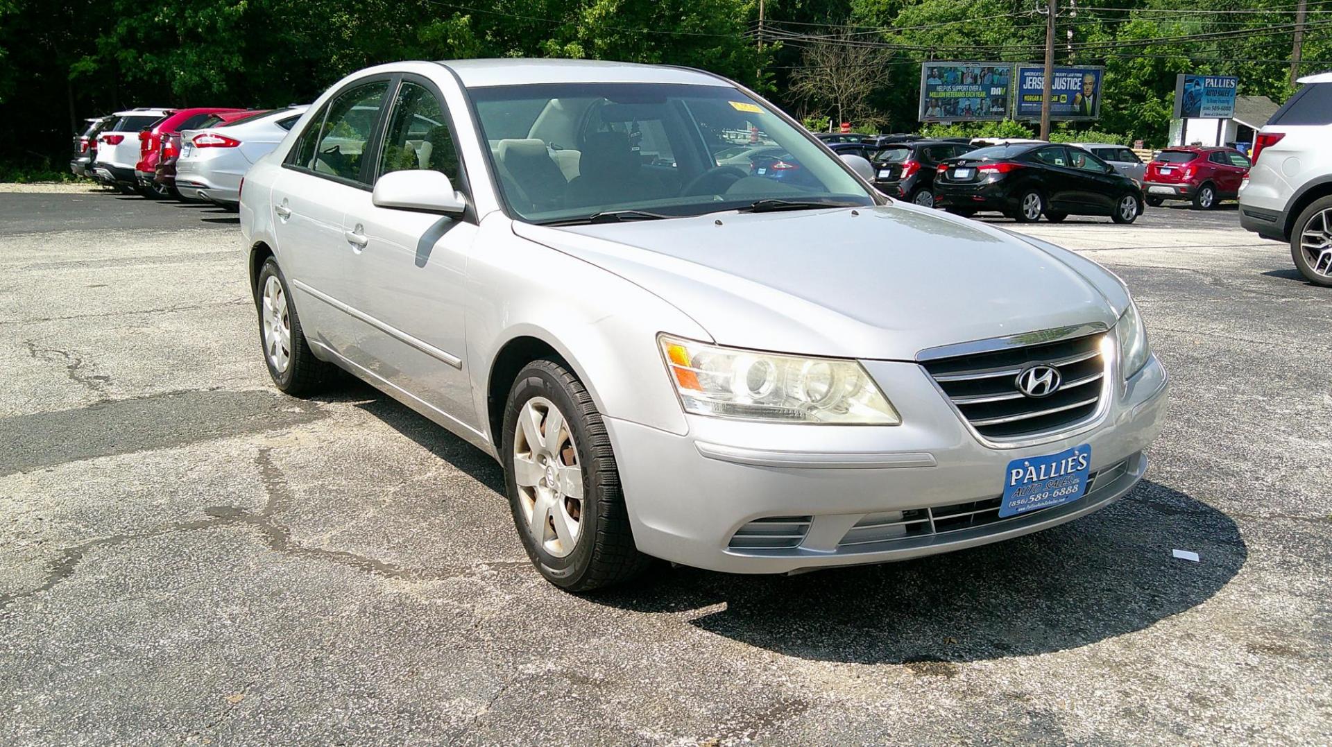 2010 SILVER Hyundai Sonata GLS (5NPET4AC6AH) with an 2.4L L4 DOHC 16V engine, located at 540a Delsea Drive, Sewell, NJ, 08080, (987) 867-5309, 39.752560, -75.111206 - Photo#9