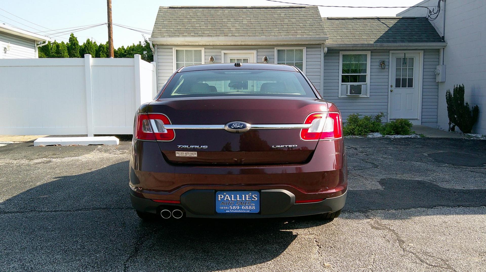 2012 BROWN Ford Taurus Limited FWD (1FAHP2FW2CG) with an 3.5L V6 DOHC 24V engine, 6-Speed Automatic transmission, located at 540a Delsea Drive, Sewell, NJ, 08080, (987) 867-5309, 39.752560, -75.111206 - Photo#4