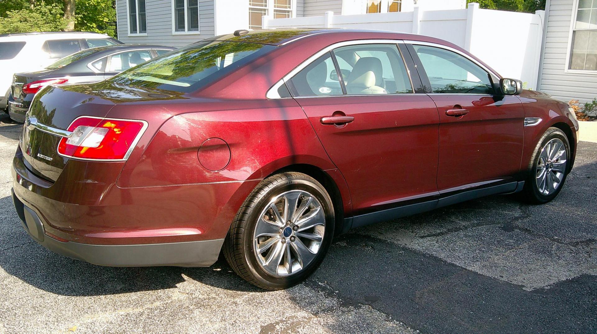 2012 BROWN Ford Taurus Limited FWD (1FAHP2FW2CG) with an 3.5L V6 DOHC 24V engine, 6-Speed Automatic transmission, located at 540a Delsea Drive, Sewell, NJ, 08080, (987) 867-5309, 39.752560, -75.111206 - Photo#6