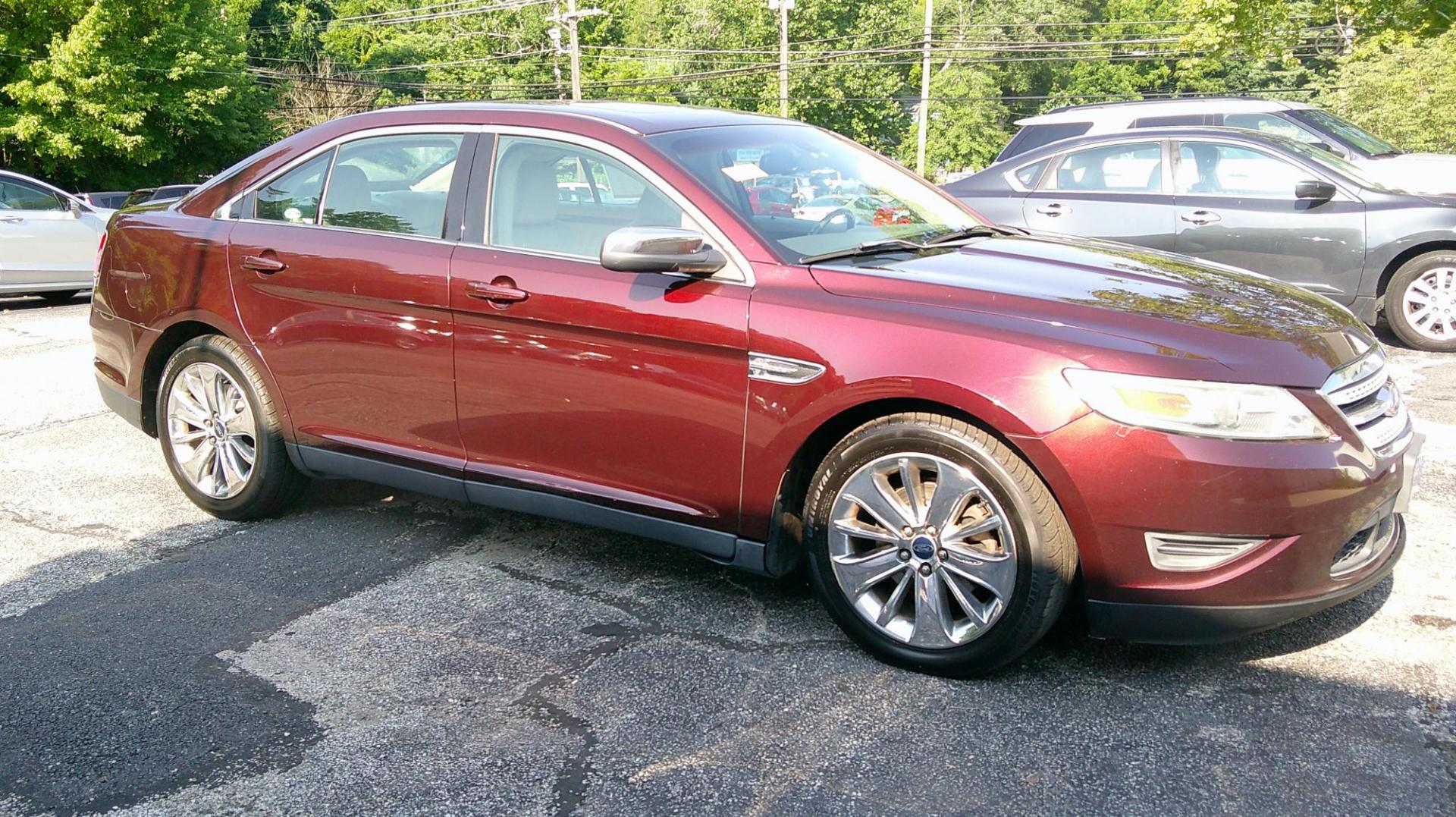 2012 BROWN Ford Taurus Limited FWD (1FAHP2FW2CG) with an 3.5L V6 DOHC 24V engine, 6-Speed Automatic transmission, located at 540a Delsea Drive, Sewell, NJ, 08080, (987) 867-5309, 39.752560, -75.111206 - Photo#8