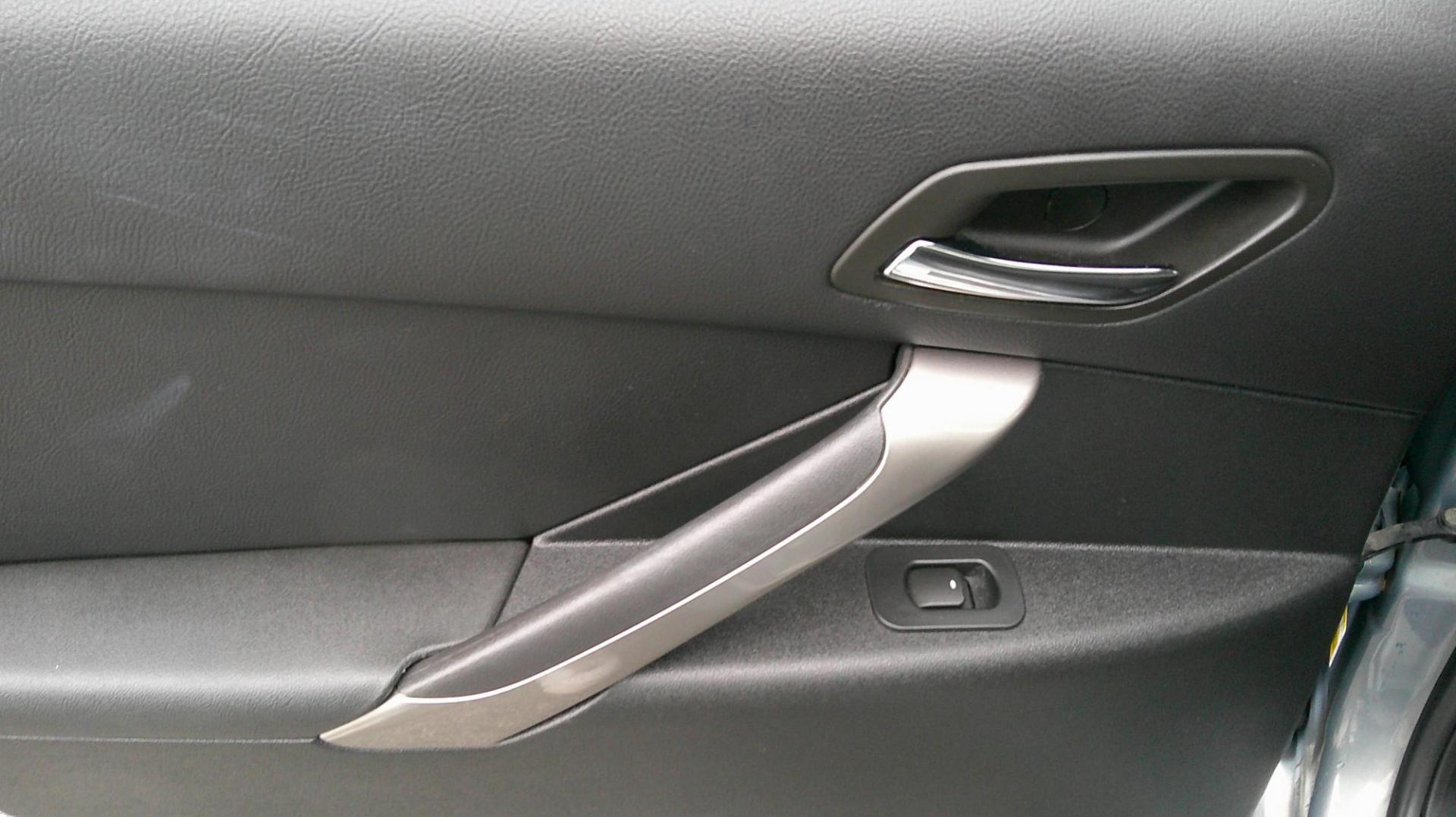 2008 GRAY Pontiac G6 1SV Sedan (1G2ZF57B284) with an 2.4L L4 DOHC 16V engine, 4-Speed Automatic Overdrive transmission, located at 540a Delsea Drive, Sewell, NJ, 08080, (987) 867-5309, 39.752560, -75.111206 - Photo#16