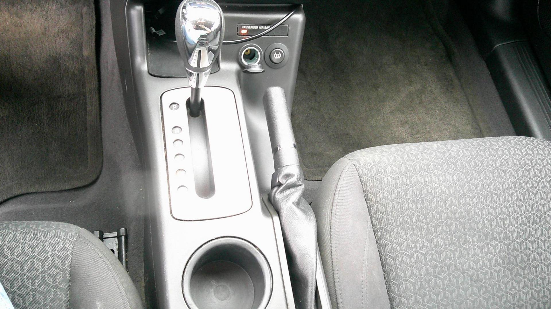 2008 GRAY Pontiac G6 1SV Sedan (1G2ZF57B284) with an 2.4L L4 DOHC 16V engine, 4-Speed Automatic Overdrive transmission, located at 540a Delsea Drive, Sewell, NJ, 08080, (987) 867-5309, 39.752560, -75.111206 - Photo#22