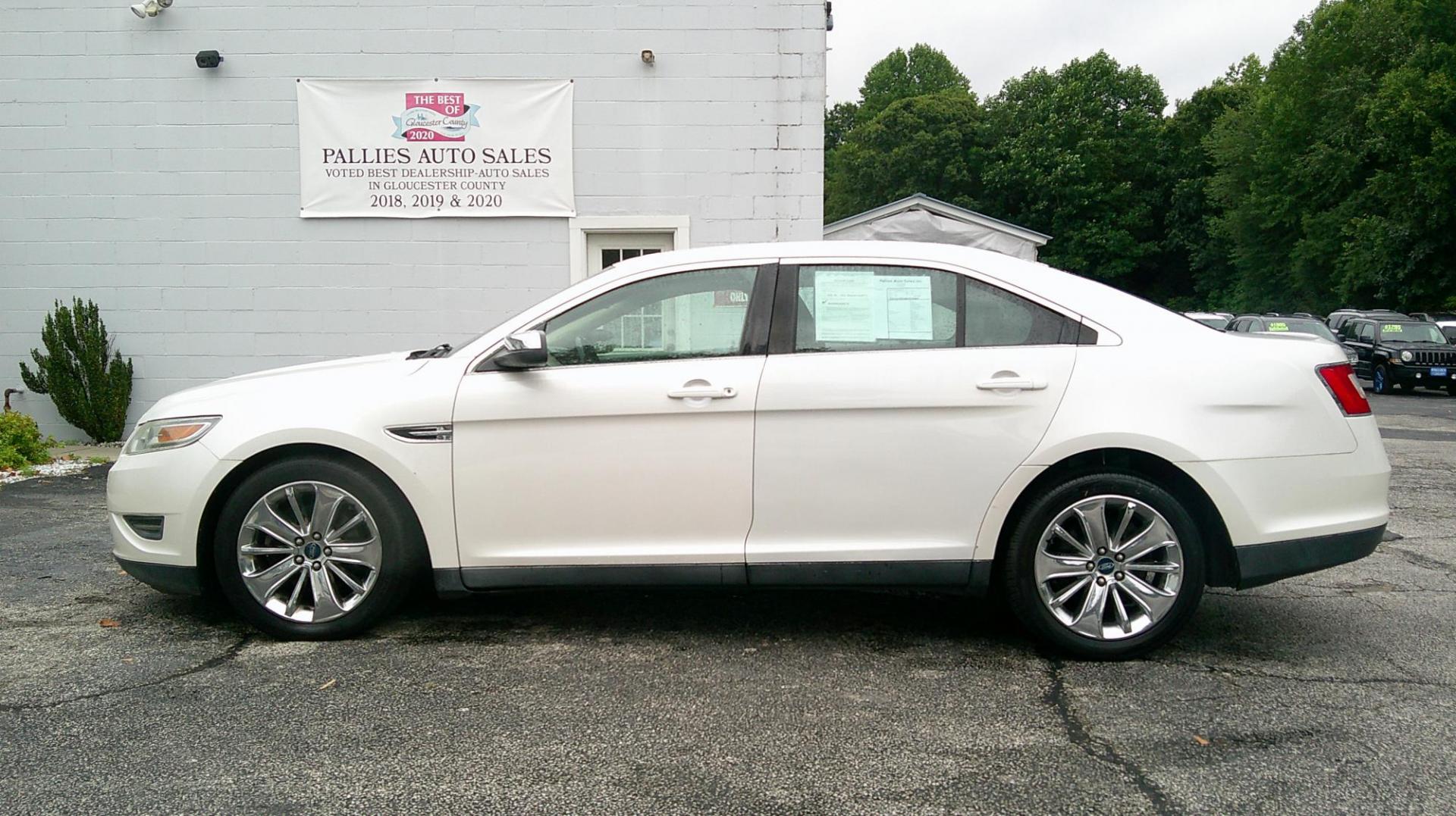 2010 WHITE Ford Taurus Limited FWD (1FAHP2FW7AG) with an 3.5L V6 DOHC 24V engine, 6-Speed Automatic transmission, located at 540a Delsea Drive, Sewell, NJ, 08080, (987) 867-5309, 39.752560, -75.111206 - Photo#2