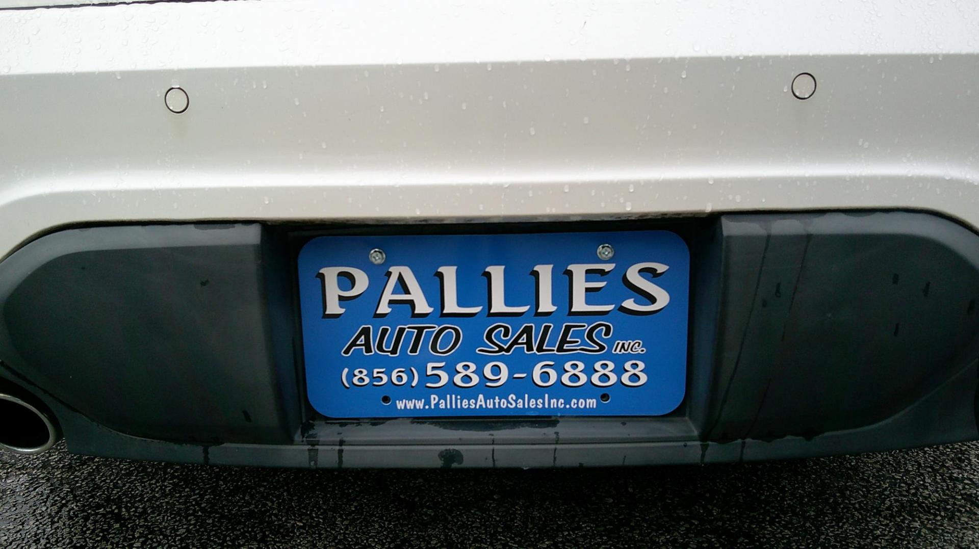 2010 WHITE Ford Taurus Limited FWD (1FAHP2FW7AG) with an 3.5L V6 DOHC 24V engine, 6-Speed Automatic transmission, located at 540a Delsea Drive, Sewell, NJ, 08080, (987) 867-5309, 39.752560, -75.111206 - Photo#5