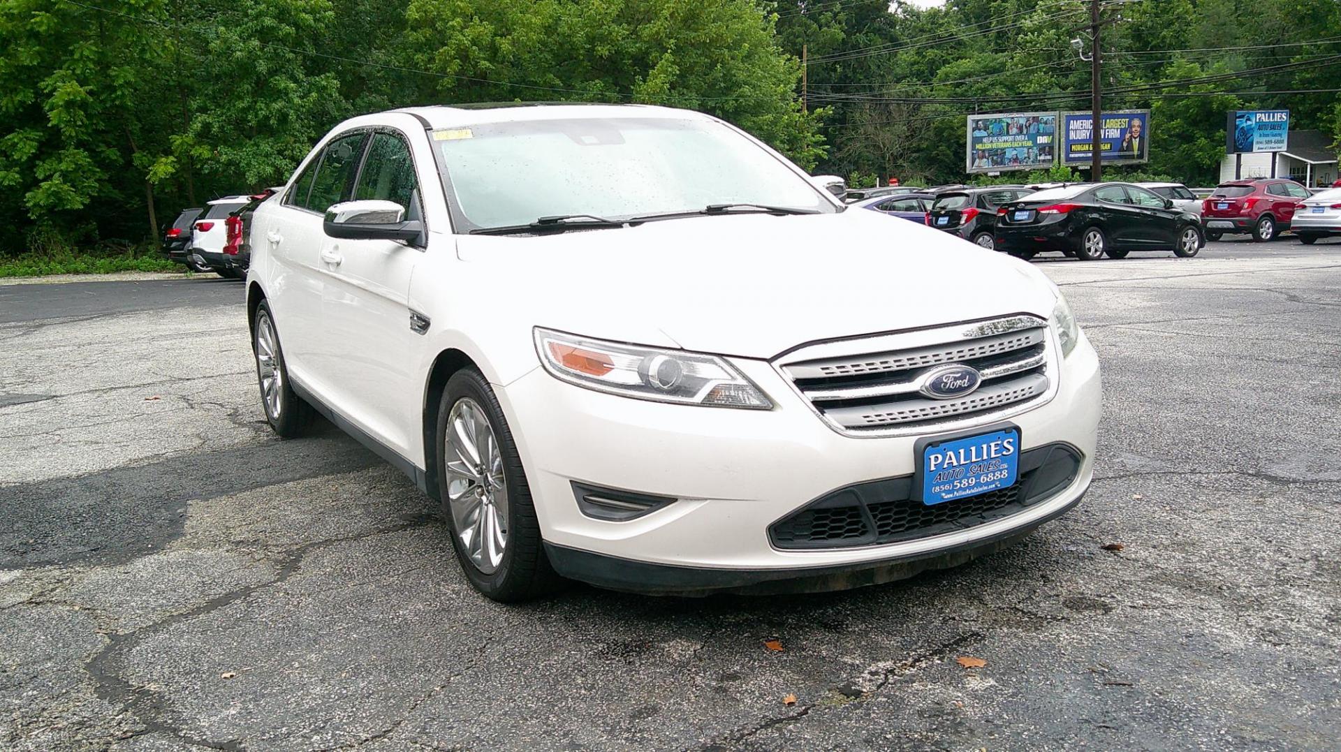 2010 WHITE Ford Taurus Limited FWD (1FAHP2FW7AG) with an 3.5L V6 DOHC 24V engine, 6-Speed Automatic transmission, located at 540a Delsea Drive, Sewell, NJ, 08080, (987) 867-5309, 39.752560, -75.111206 - Photo#9