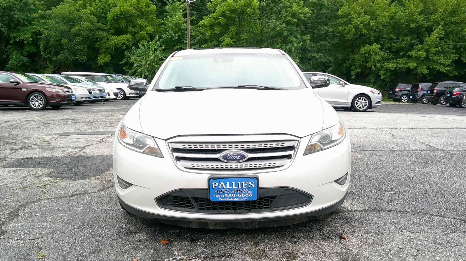 2010 WHITE Ford Taurus Limited FWD (1FAHP2FW7AG) with an 3.5L V6 DOHC 24V engine, 6-Speed Automatic transmission, located at 540a Delsea Drive, Sewell, NJ, 08080, (987) 867-5309, 39.752560, -75.111206 - Photo#10
