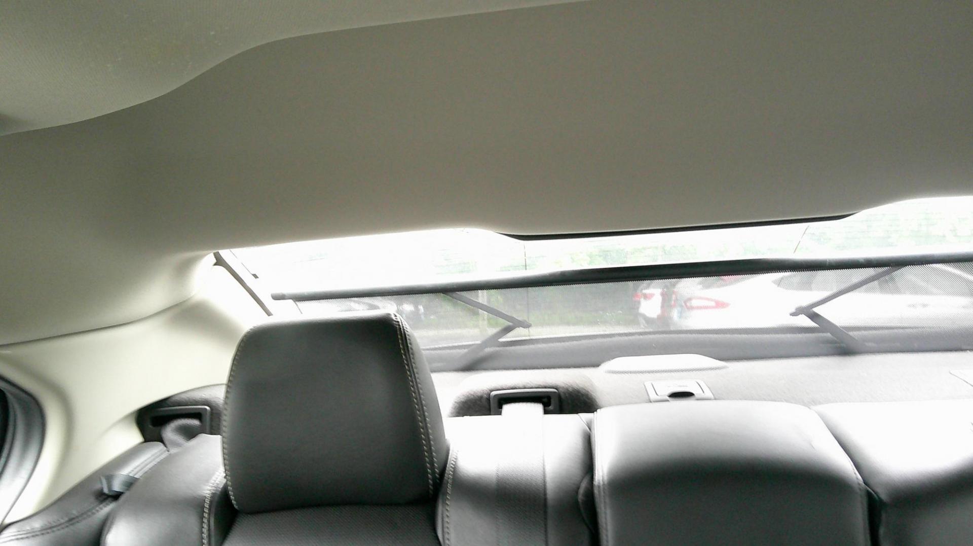 2010 WHITE Ford Taurus Limited FWD (1FAHP2FW7AG) with an 3.5L V6 DOHC 24V engine, 6-Speed Automatic transmission, located at 540a Delsea Drive, Sewell, NJ, 08080, (987) 867-5309, 39.752560, -75.111206 - Photo#25