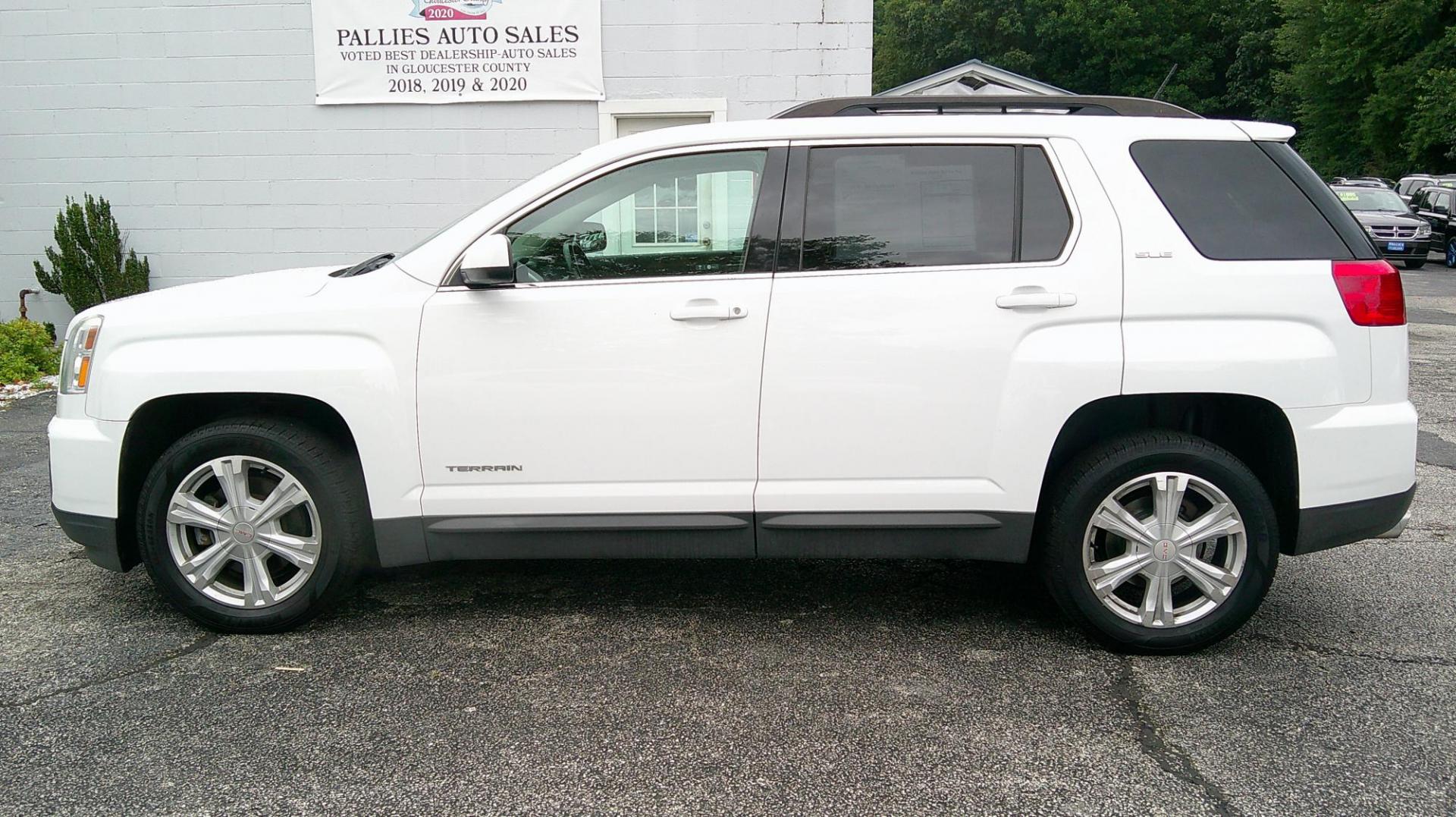 2017 WHITE GMC Terrain SLE2 AWD (2GKFLTEK5H6) with an 2.4L L4 DOHC 16V engine, 6A transmission, located at 540a Delsea Drive, Sewell, NJ, 08080, (987) 867-5309, 39.752560, -75.111206 - Photo#2