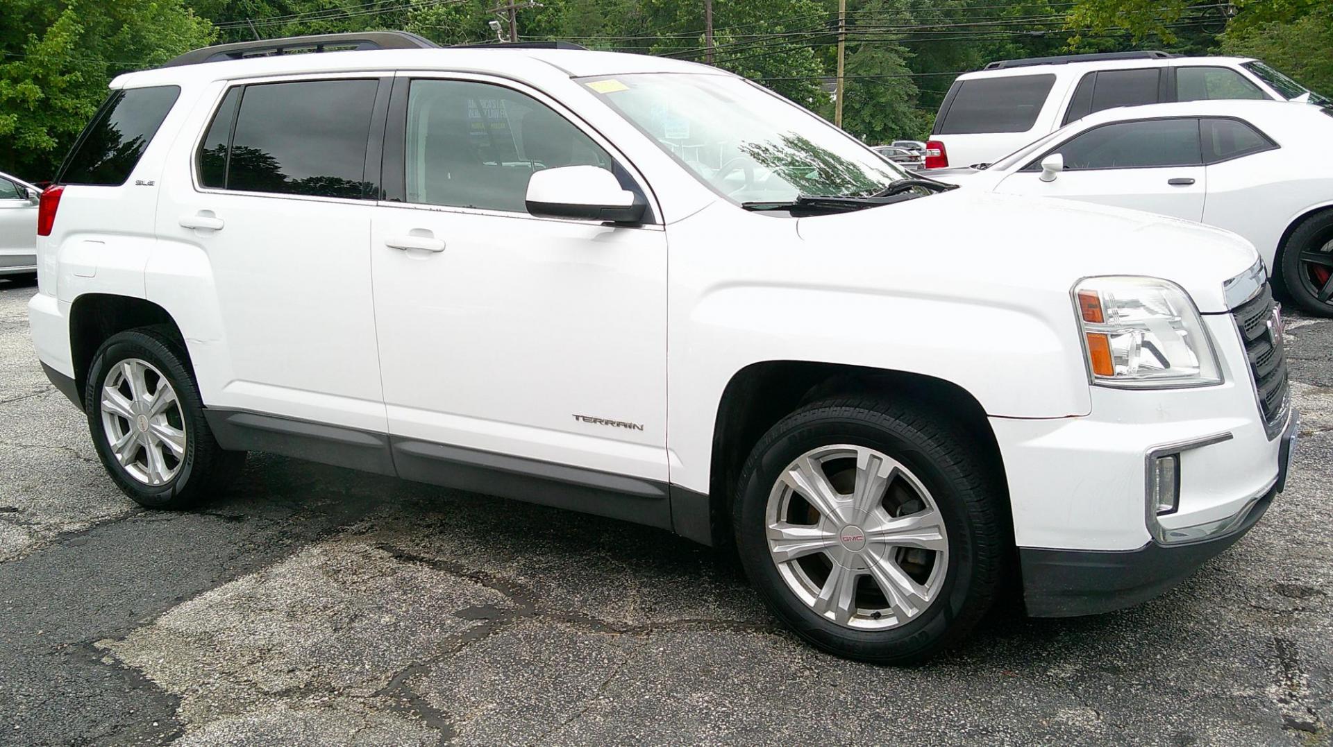 2017 WHITE GMC Terrain SLE2 AWD (2GKFLTEK5H6) with an 2.4L L4 DOHC 16V engine, 6A transmission, located at 540a Delsea Drive, Sewell, NJ, 08080, (987) 867-5309, 39.752560, -75.111206 - Photo#7