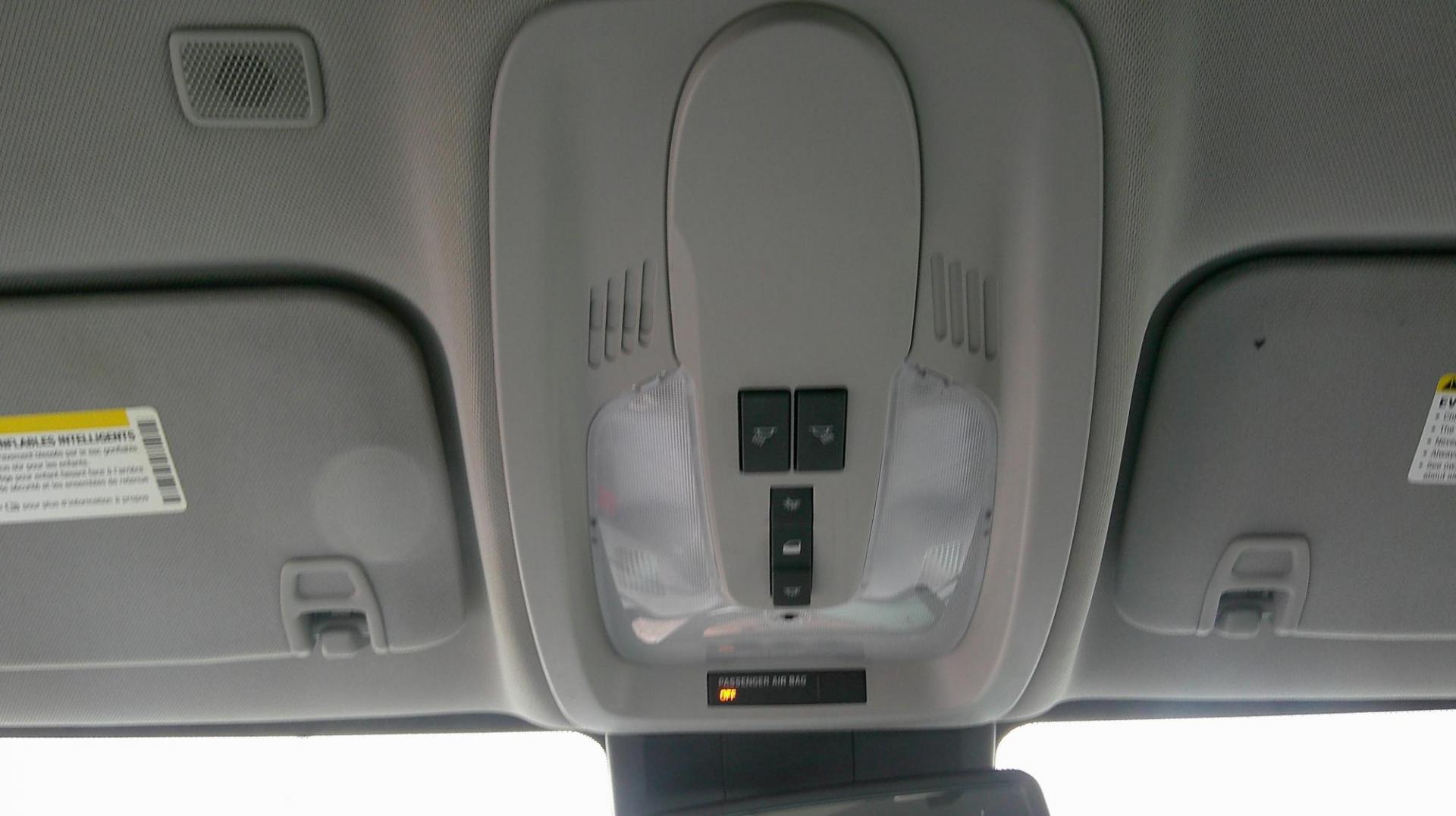 2017 WHITE GMC Terrain SLE2 AWD (2GKFLTEK5H6) with an 2.4L L4 DOHC 16V engine, 6A transmission, located at 540a Delsea Drive, Sewell, NJ, 08080, (987) 867-5309, 39.752560, -75.111206 - Photo#23