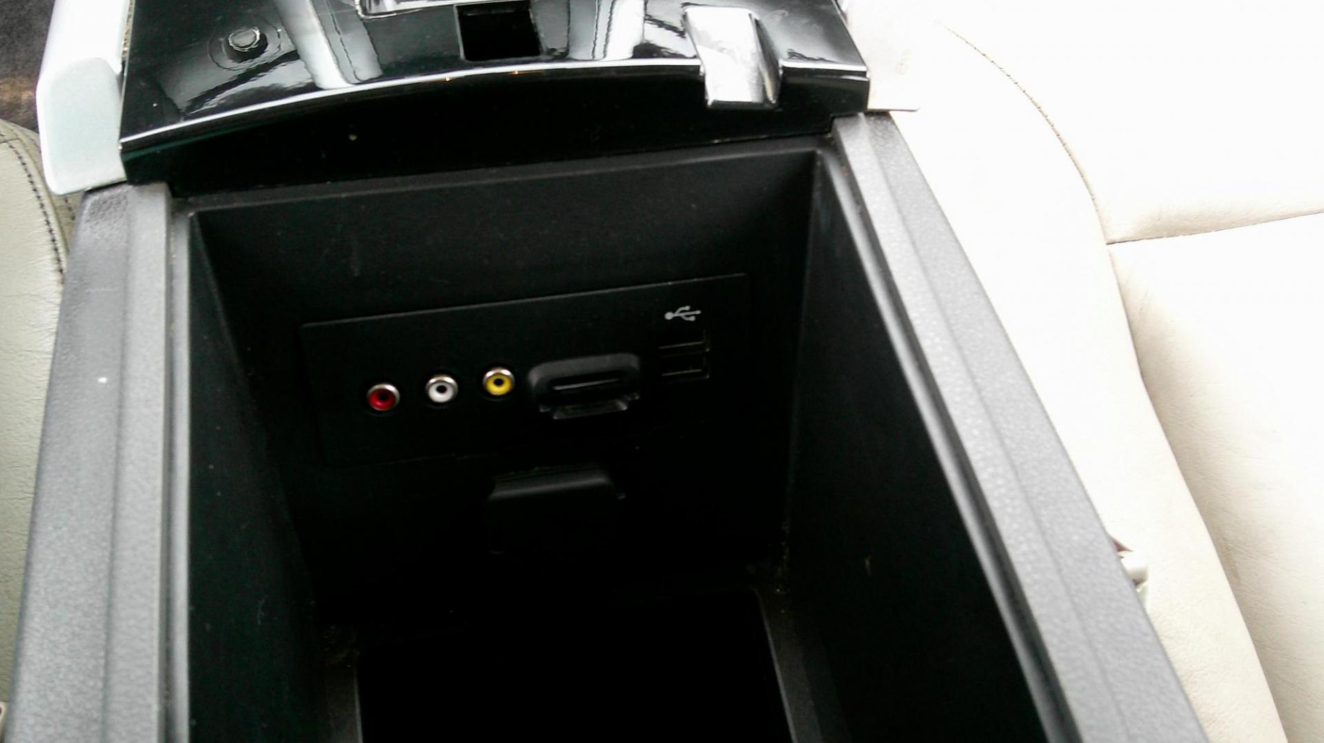 2013 GRAY Ford Edge Limited AWD (2FMDK4KC3DB) with an 3.5L V6 DOHC 24V engine, 6-Speed Automatic transmission, located at 540a Delsea Drive, Sewell, NJ, 08080, (987) 867-5309, 39.752560, -75.111206 - Photo#22