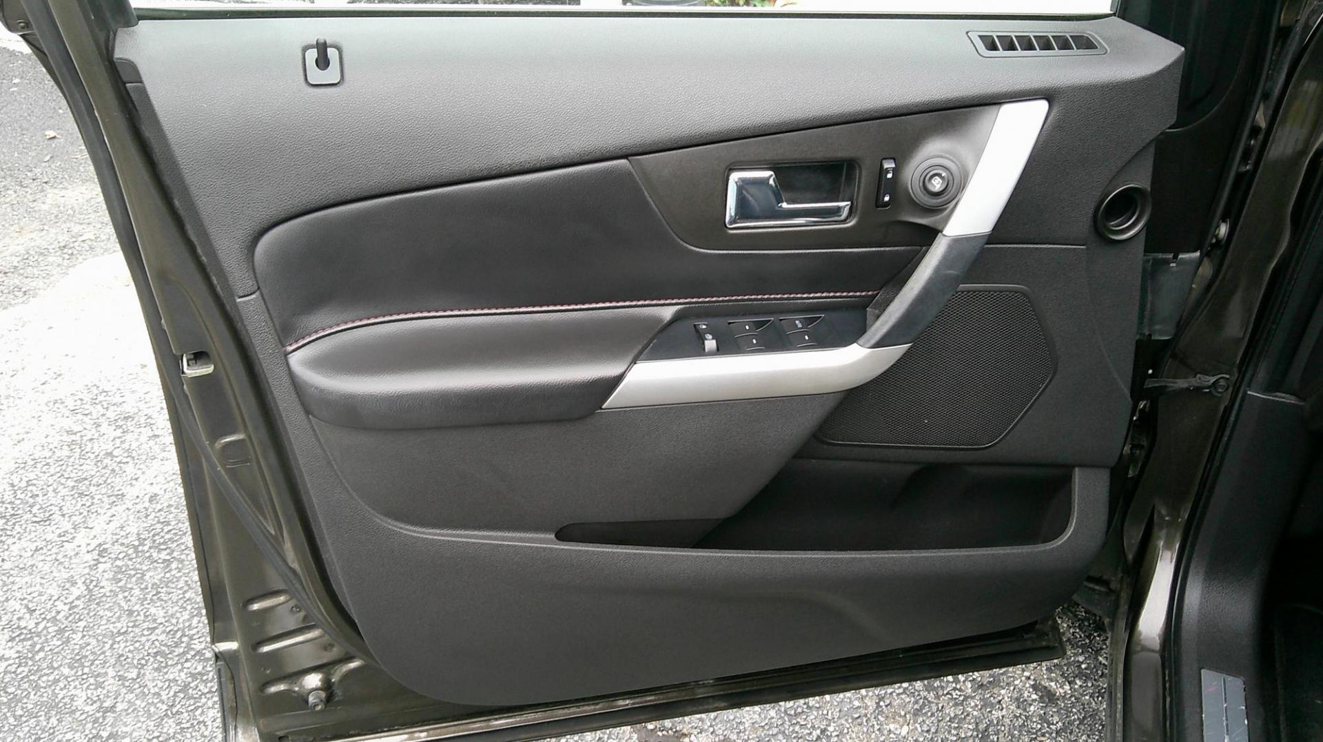 2011 GRAY Ford Edge Limited FWD (2FMDK3KC1BB) with an 3.5L V6 DOHC 24V engine, 6-Speed Automatic transmission, located at 540a Delsea Drive, Sewell, NJ, 08080, (987) 867-5309, 39.752560, -75.111206 - Photo#12